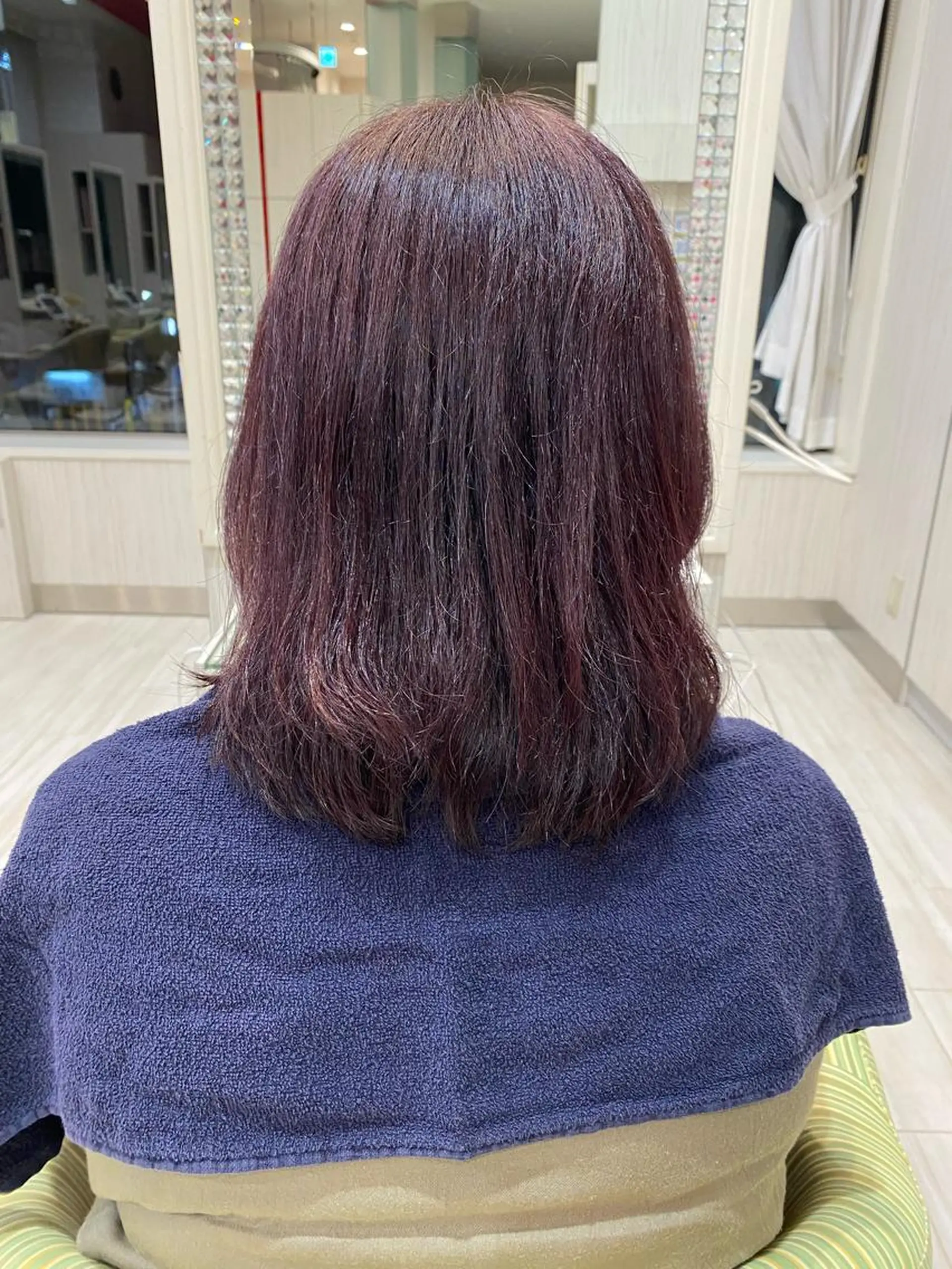 ミディアム 松尾 怜奈のヘアスタイル