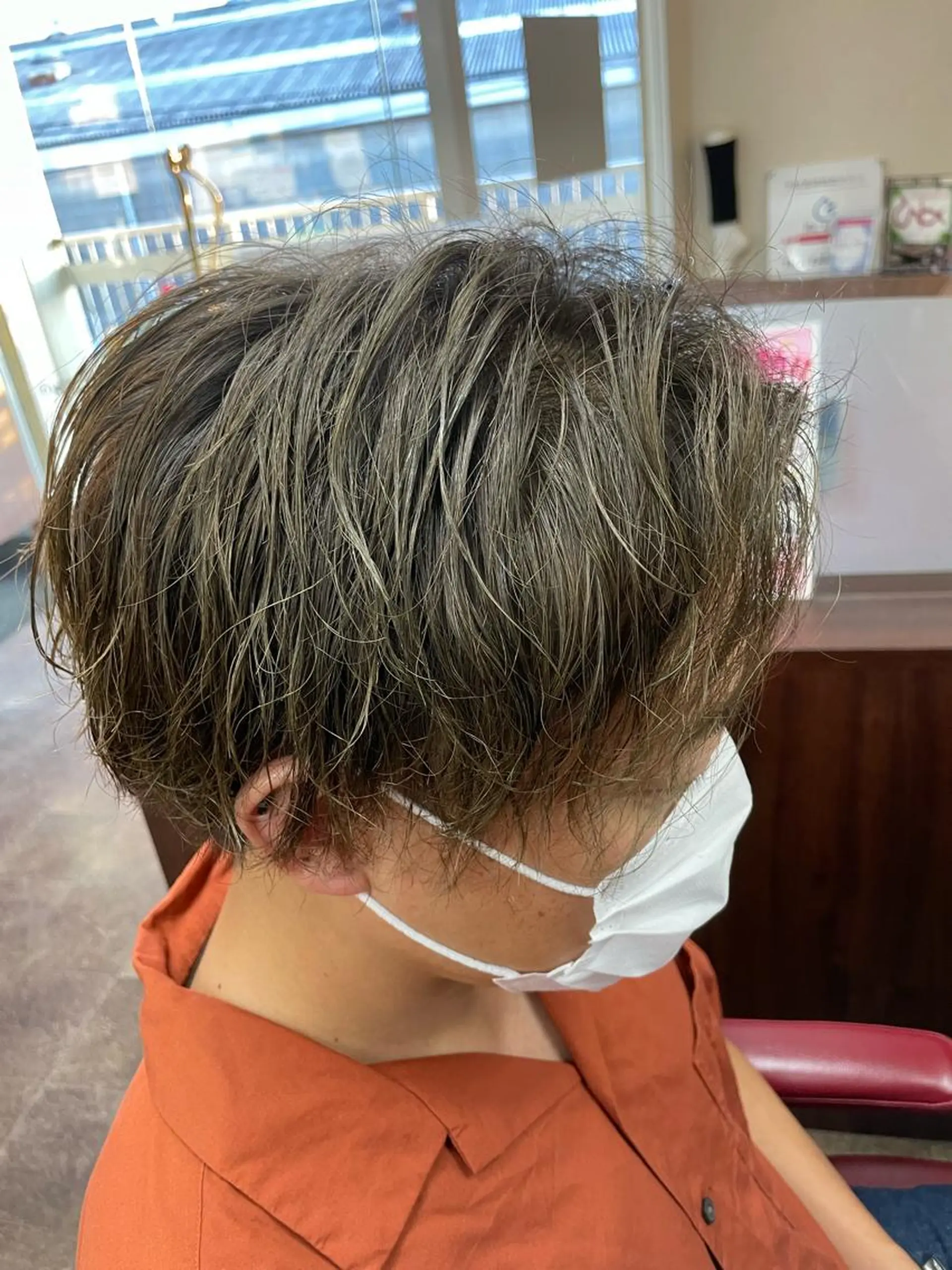 カラー パーマ メンズ カット ヘアカラー コゾノ ミキコのヘアスタイル