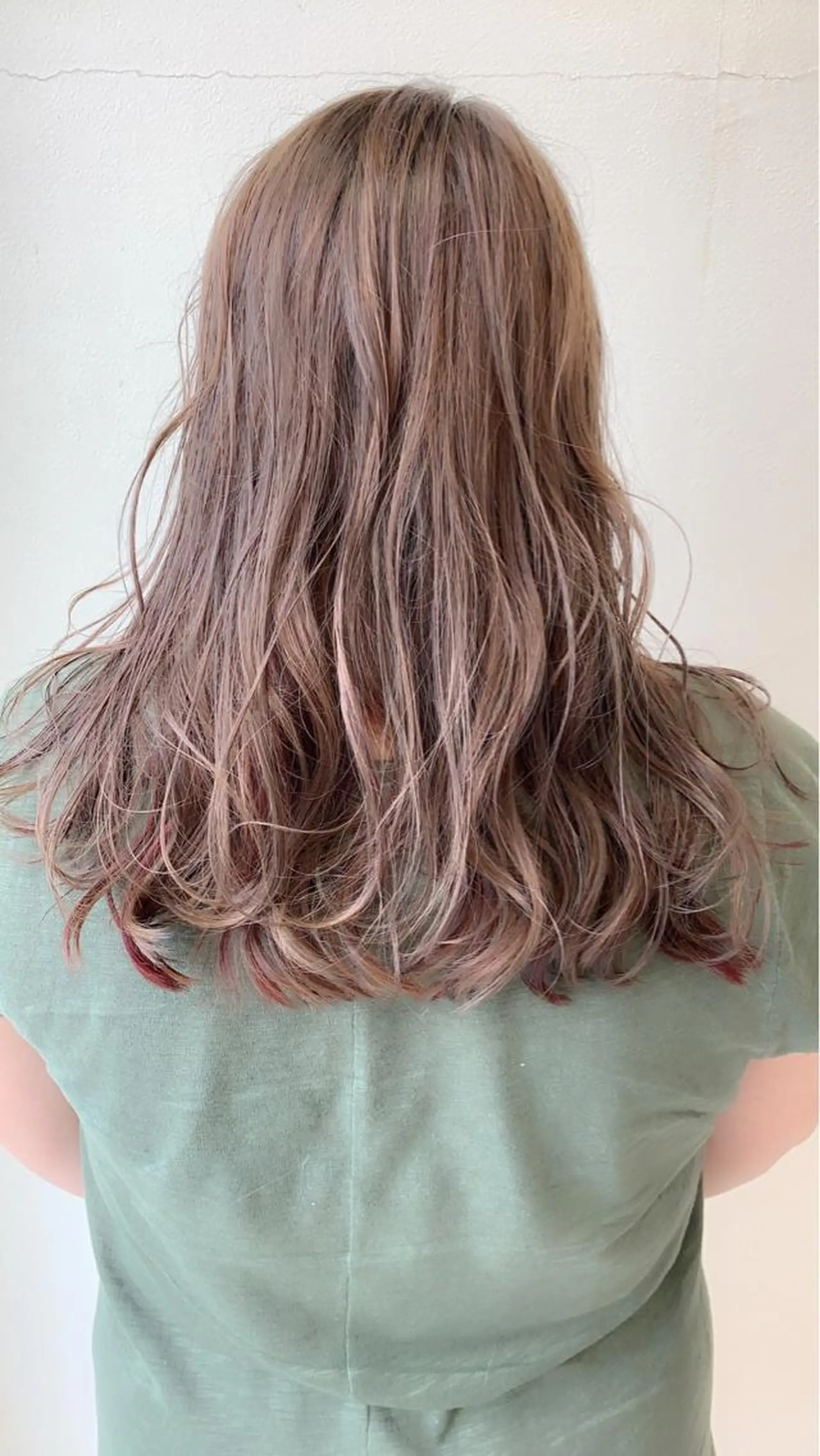 ロング カラー パーマ ヘアアレンジ メンズ 川上 有香のヘアスタイル