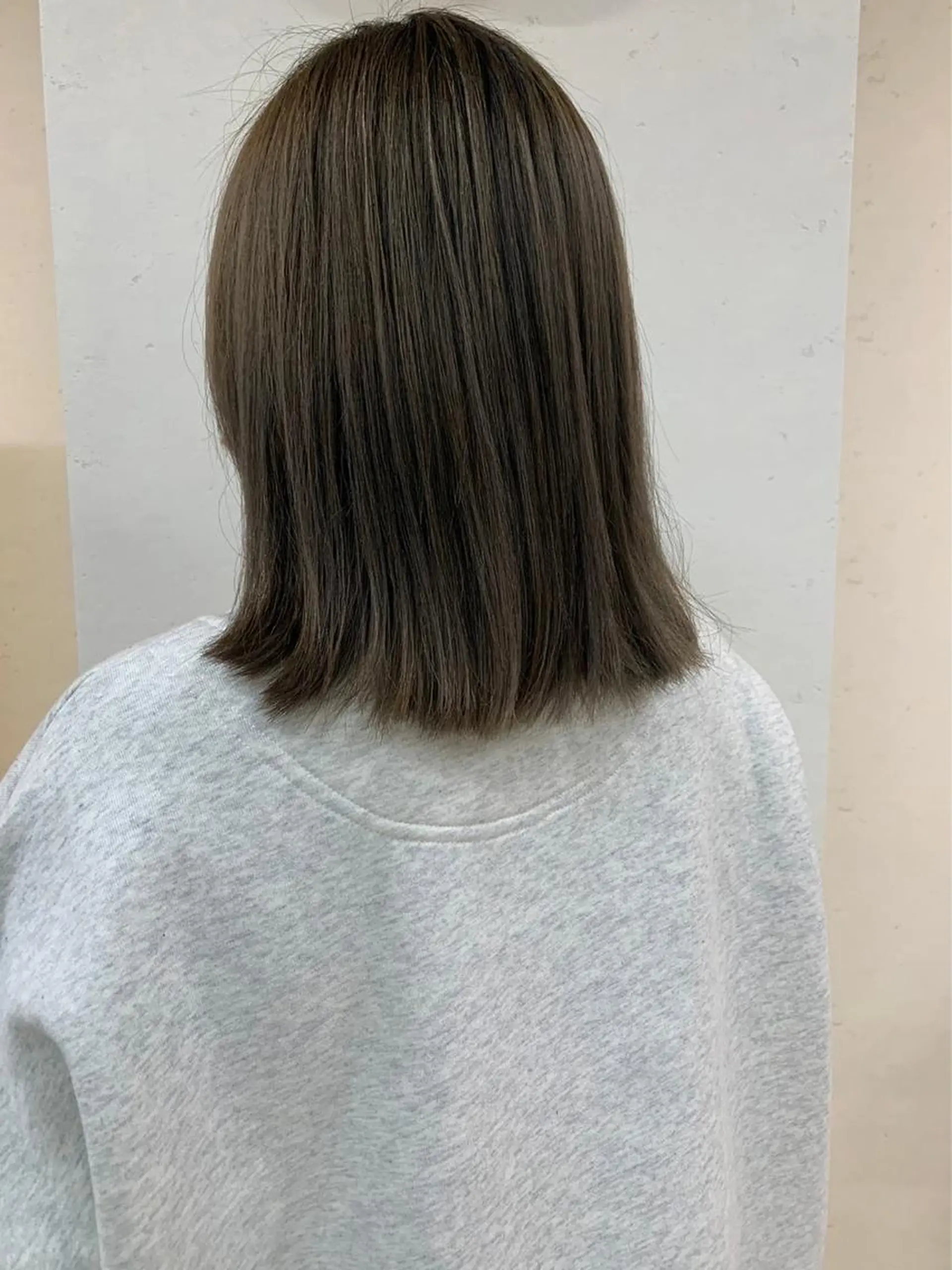 セミロング 宮澤 泉のヘアスタイル