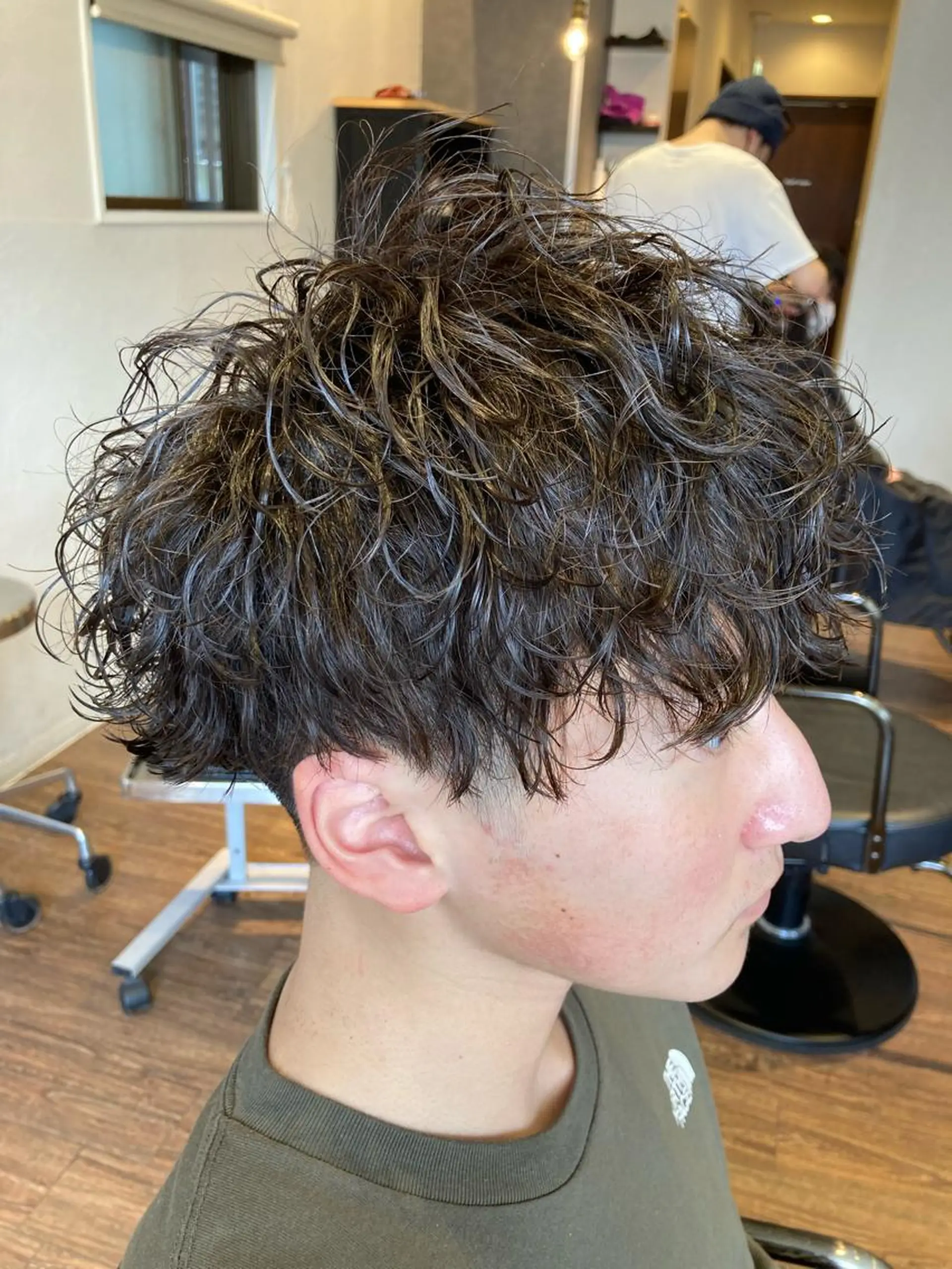 ショート パーマ ツイストスパイラルパーマ スパイラルパーマ カット パーマ 橋本 和弥のヘアスタイル