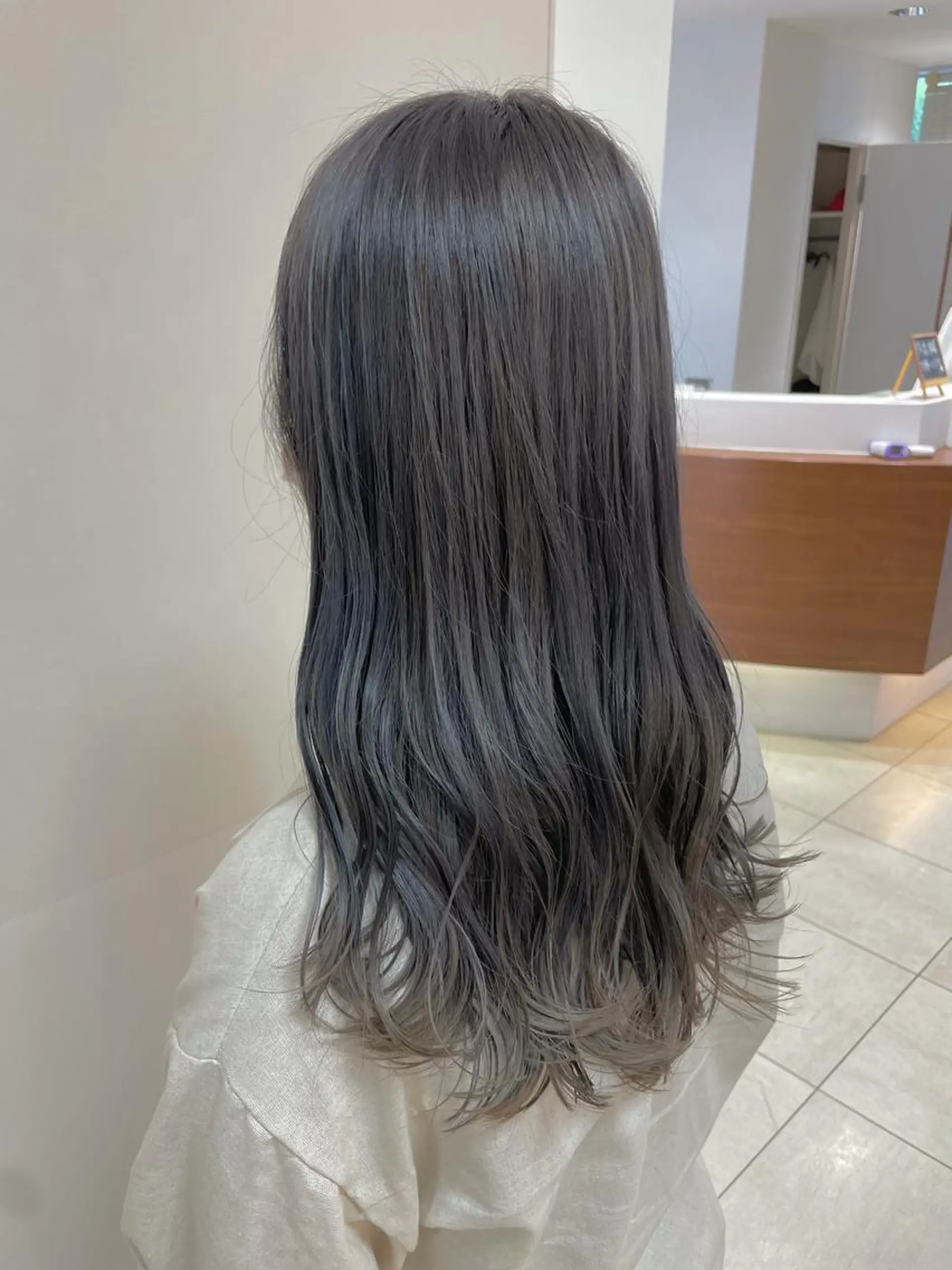 ロング カラー ヘアアレンジ ヘアカラー トリートメント 【Sweep】おじま のぞみのヘアスタイル