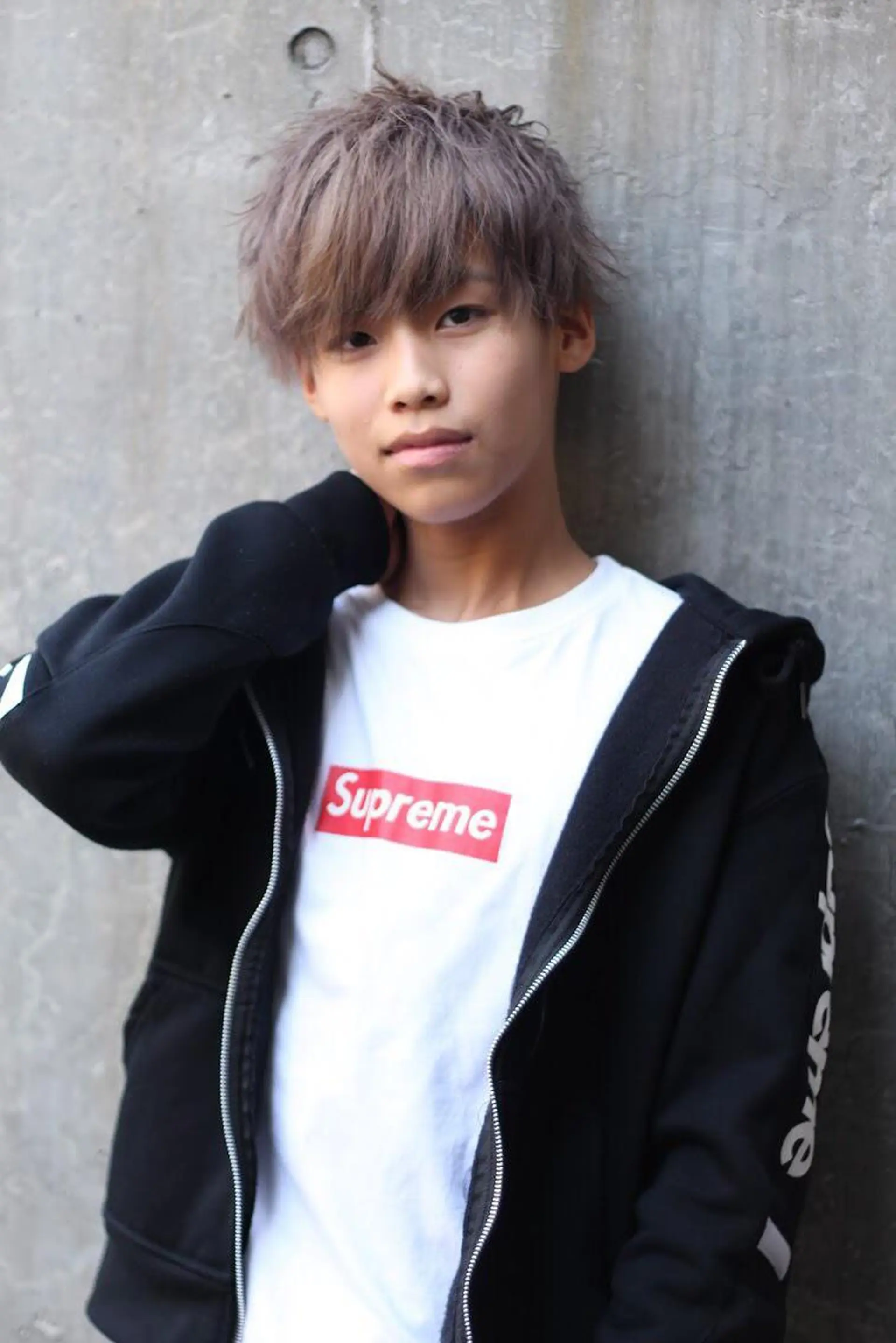 カラー メンズ 平野 優奈のヘアスタイル