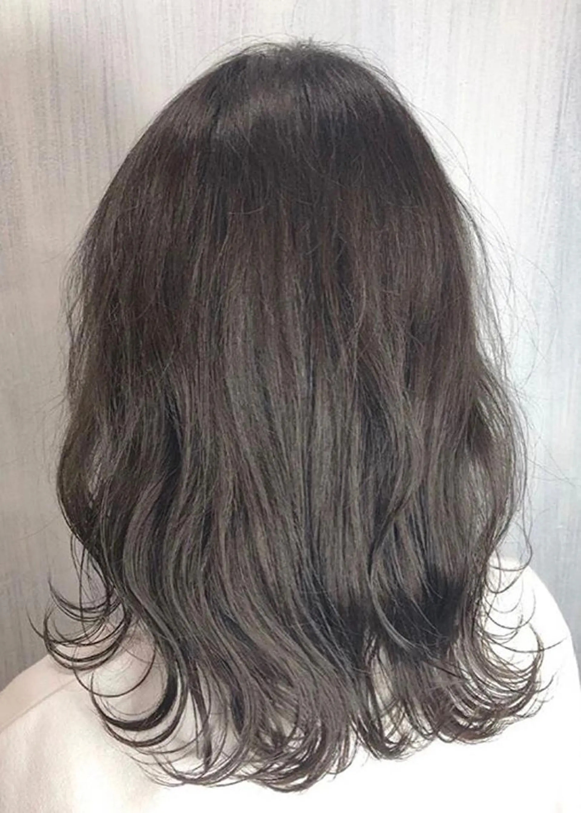 ミディアム 🌼たけや みのり🌿のヘアスタイル