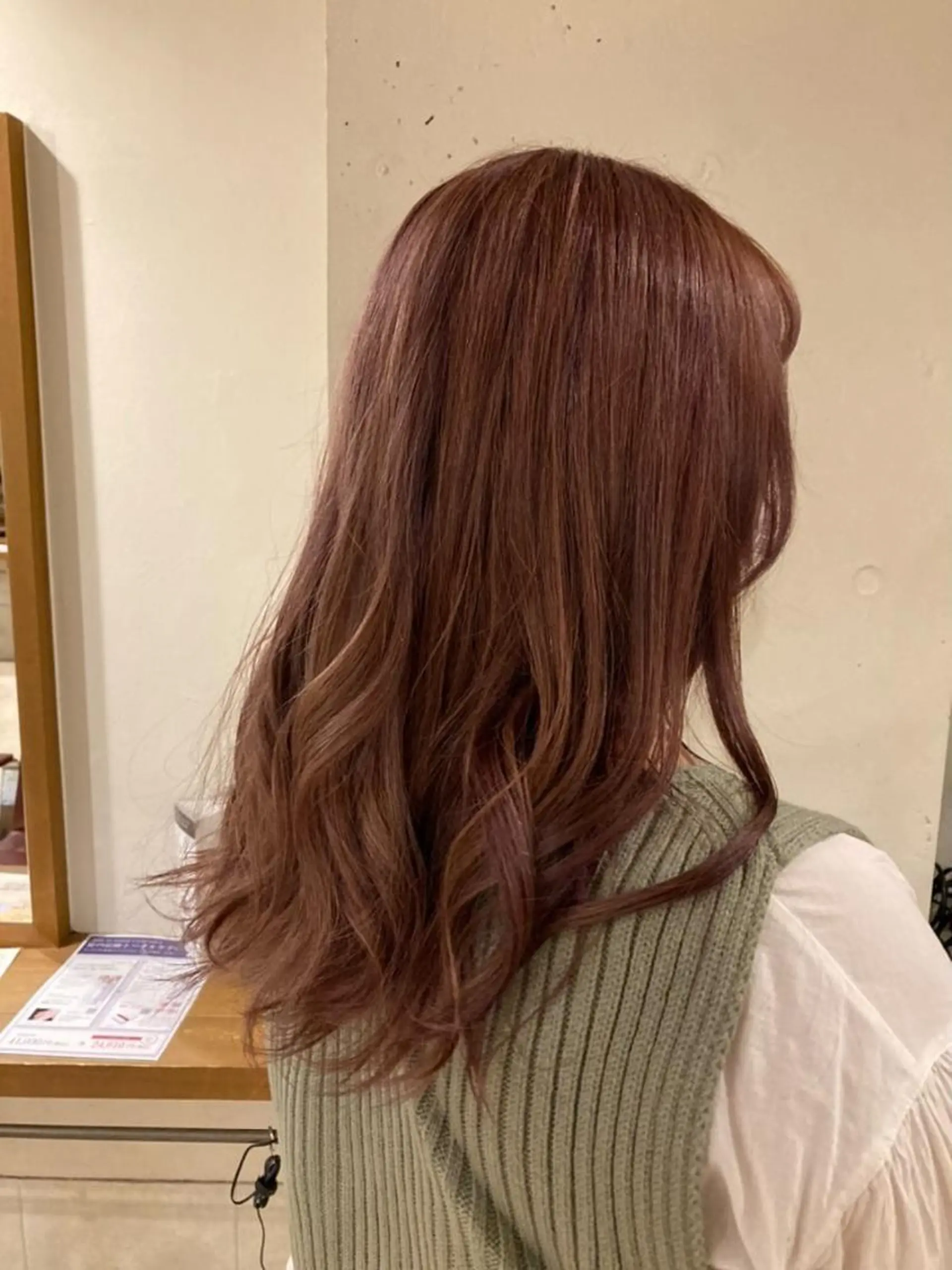 ロング カラー ヘアアレンジ ベージュカラー ピンクカラー ピンクベージュ 安澤 彩奈のヘアスタイル