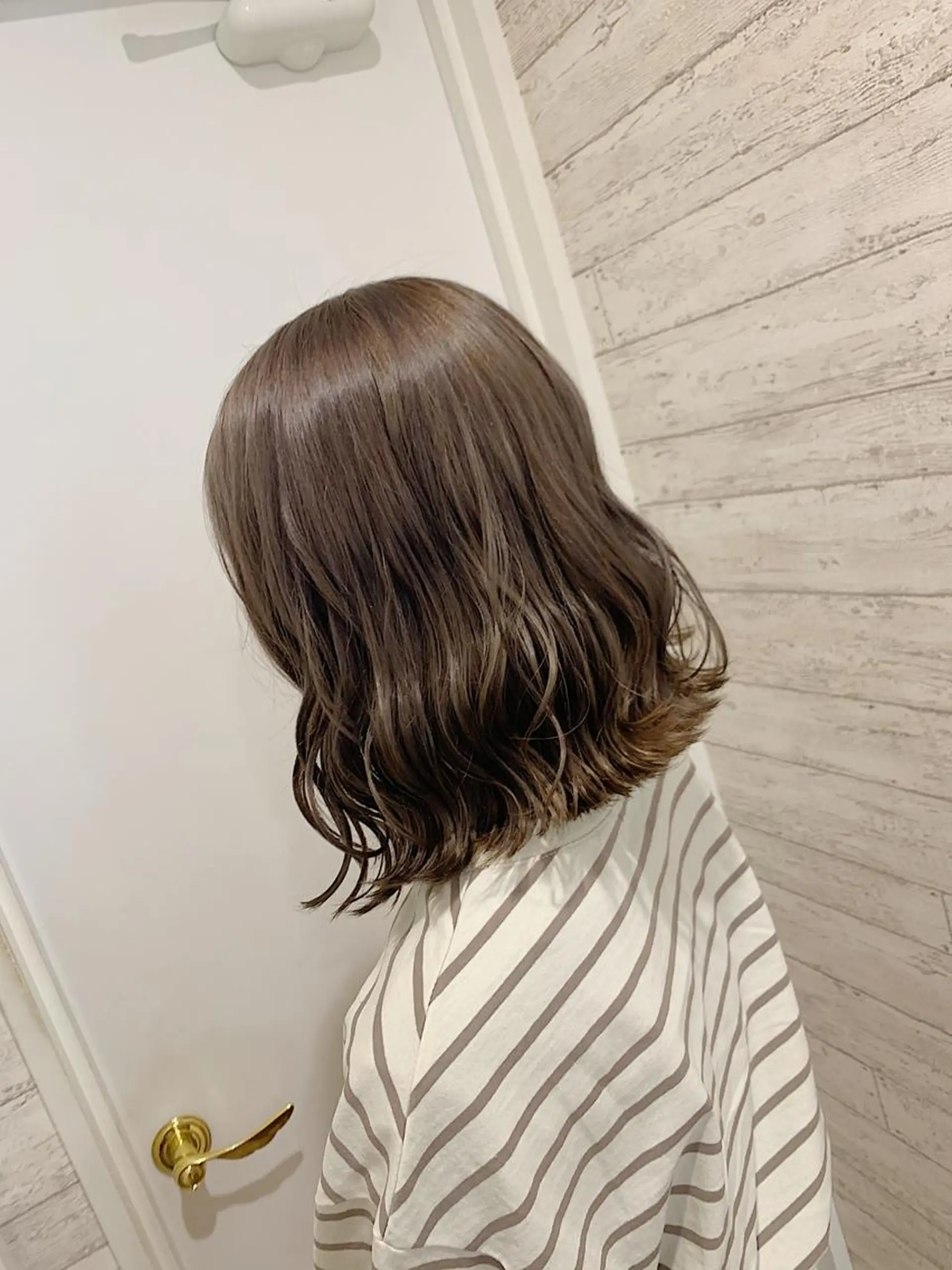 ミディアム カラー グレージュ GO TODAY SHAiRE SALON 町田店所属・🫧大森 知夏🫧のヘアスタイル