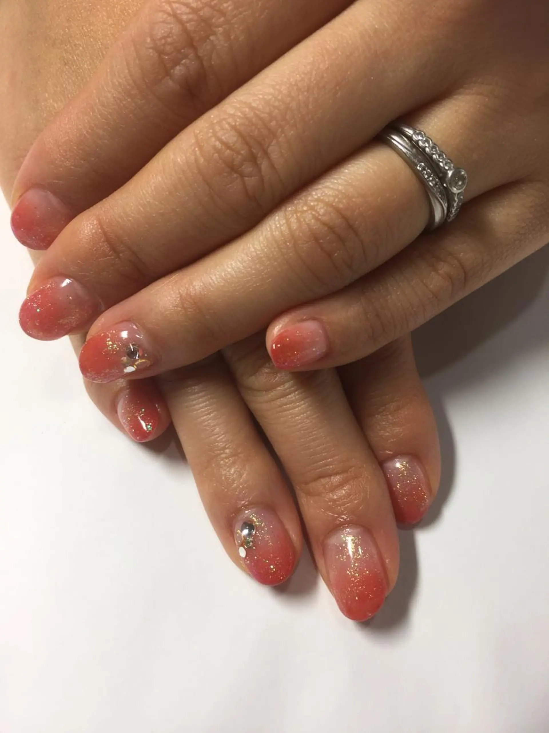 ネイル アートネイル グラデーション ラメ(グリッター) ストーンネイル M's salonのネイルデザイン