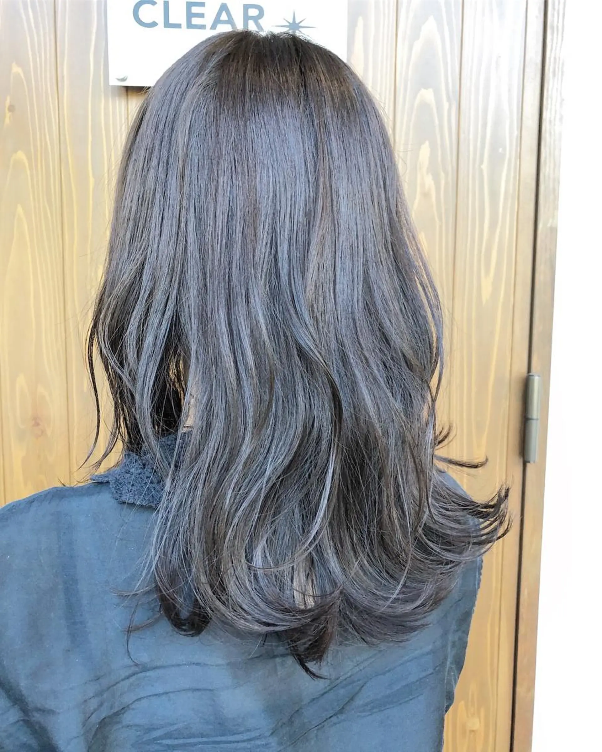 セミロング カラー ブリーチ 透明感カラー ブリーチなしカラー クロスパーマ× 透明感カラー✂︎のヘアスタイル