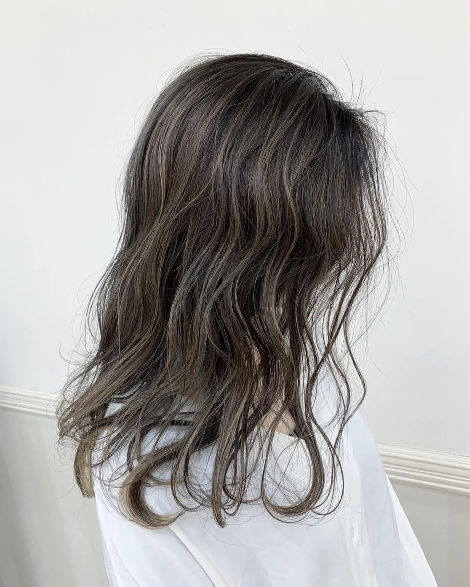 ミディアム カラー ハイライトカラー ハイライト ヘアカラー N° jillva ♦️川端裕司♦️のヘアスタイル