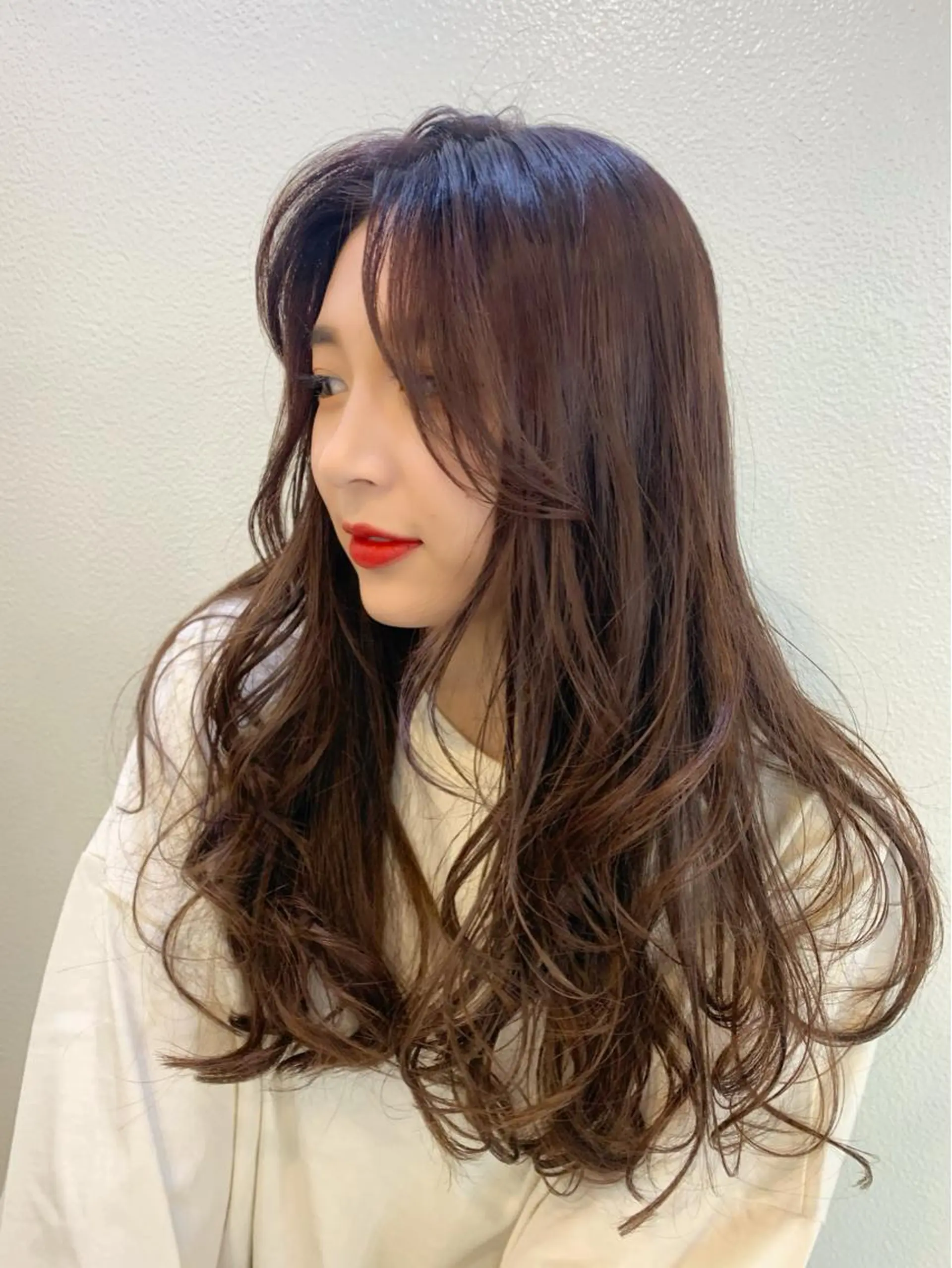 ロング カラー ブラウンカラー マロンブラウン 韓国風ヘア レイヤーカット 小顔カット カット ヘアカラー トリートメント 藤間 帆乃夏（とうまほのかのヘアスタイル