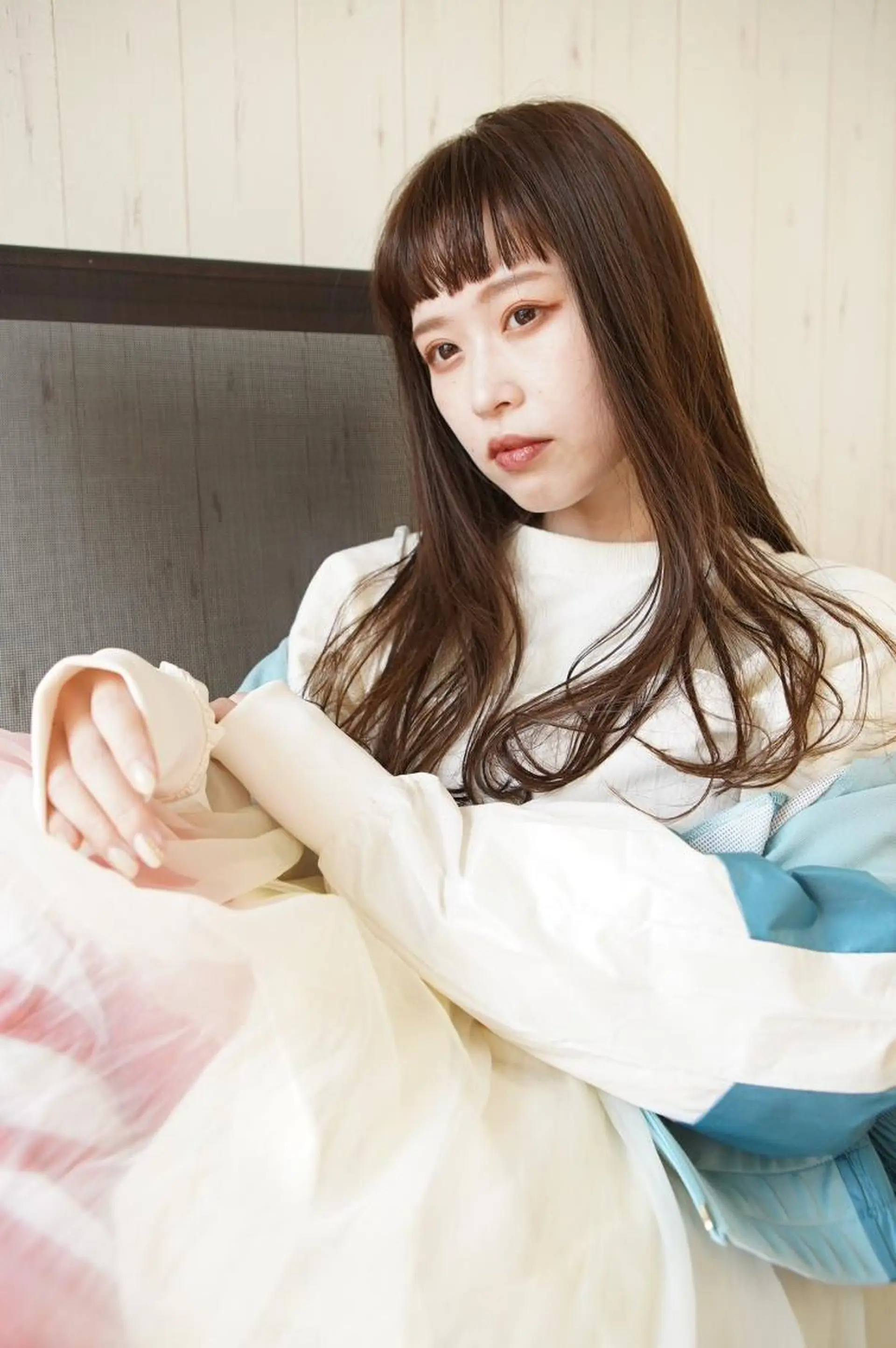 ミディアム カラー 坂江 亜也佳のヘアスタイル