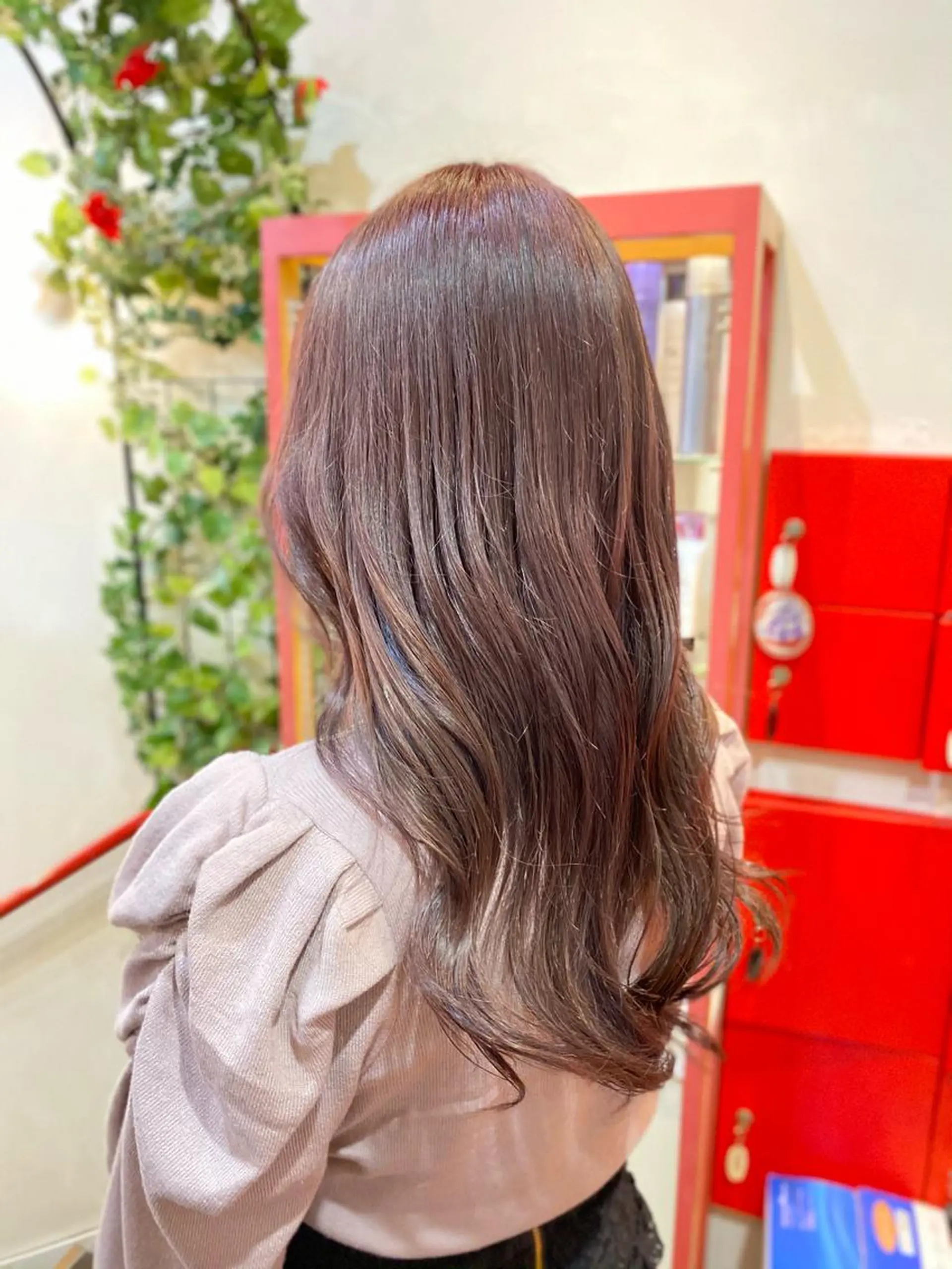 セミロング ヘアカラー ゆぴ☾‪/推しカラー /ハイトーンのヘアスタイル