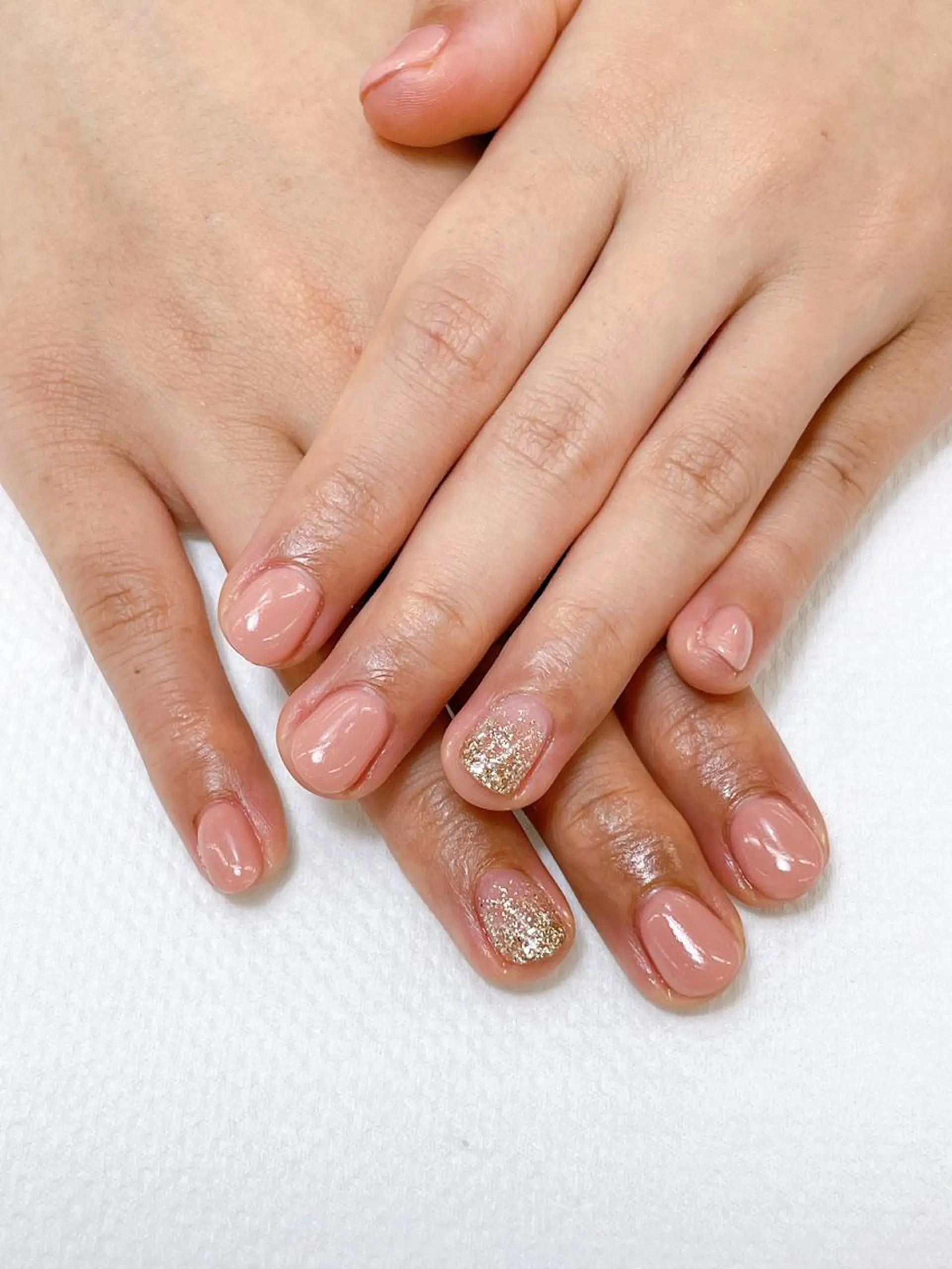 ネイル ゴールド グラデーション ワンカラーネイル ピンク 前田 優佳のネイルデザイン