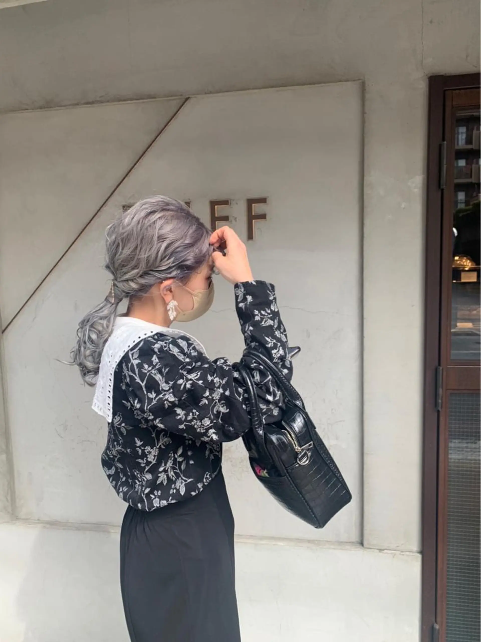 セミロング カラー ヘアアレンジ cirrus🕊 山縣あかりのヘアスタイル