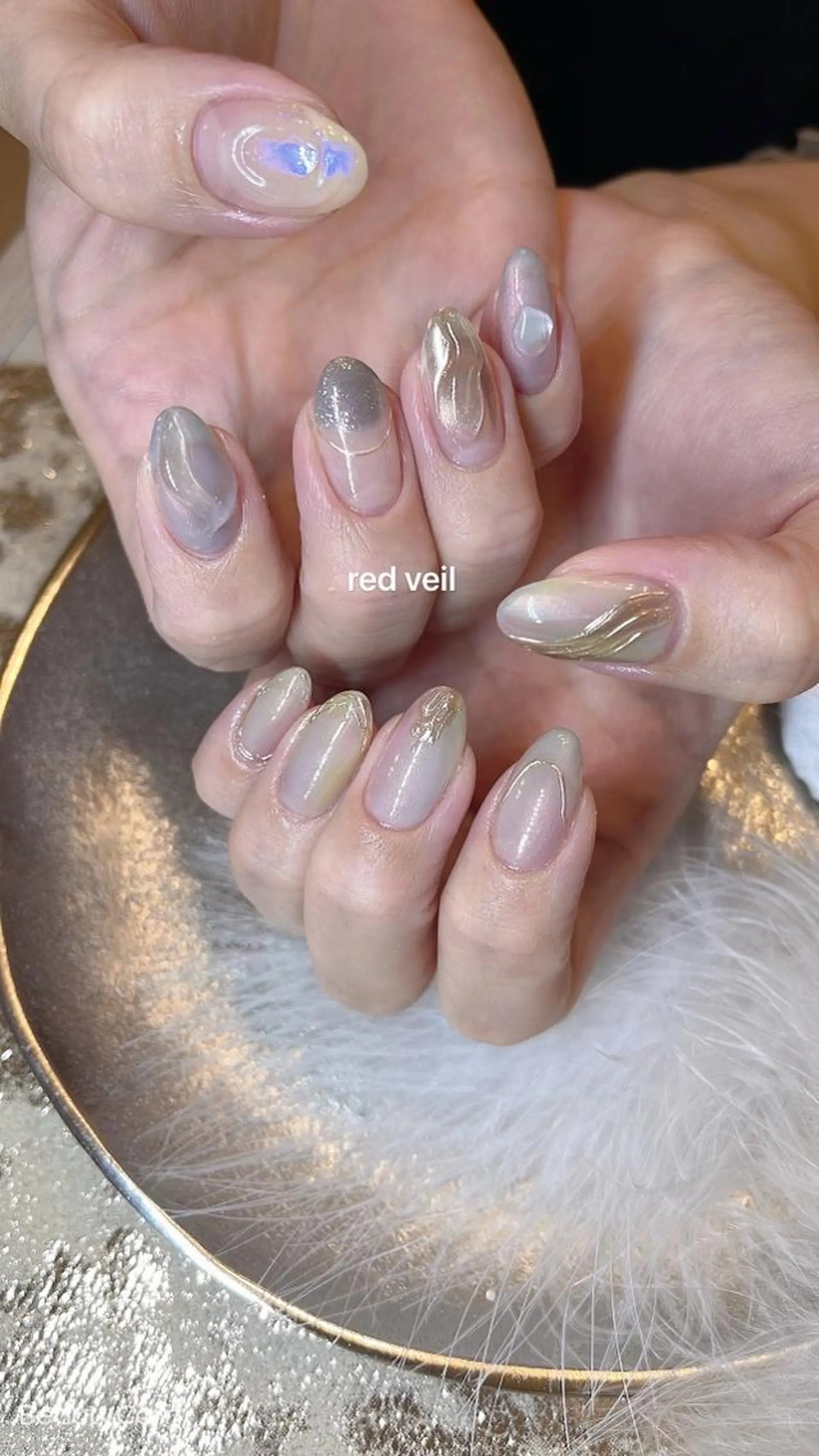 ミディアム ネイル ハンドネイル 長さ出し専門 nynaのネイルデザイン