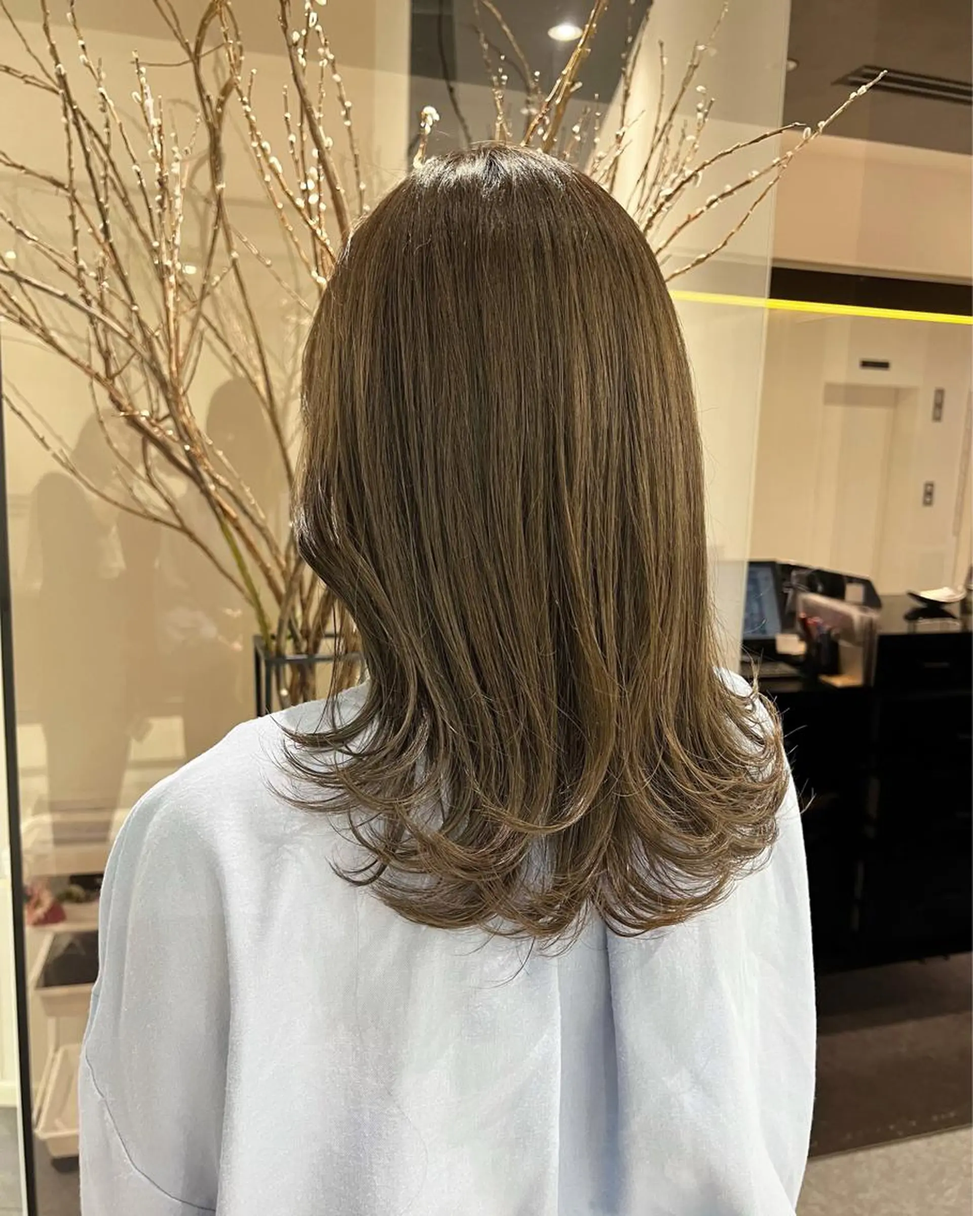 セミロング カラー 透明感カラー レイヤーカット 似合わせカット 小顔カット 💎K-two名古屋 安田ちづる💎のヘアスタイル