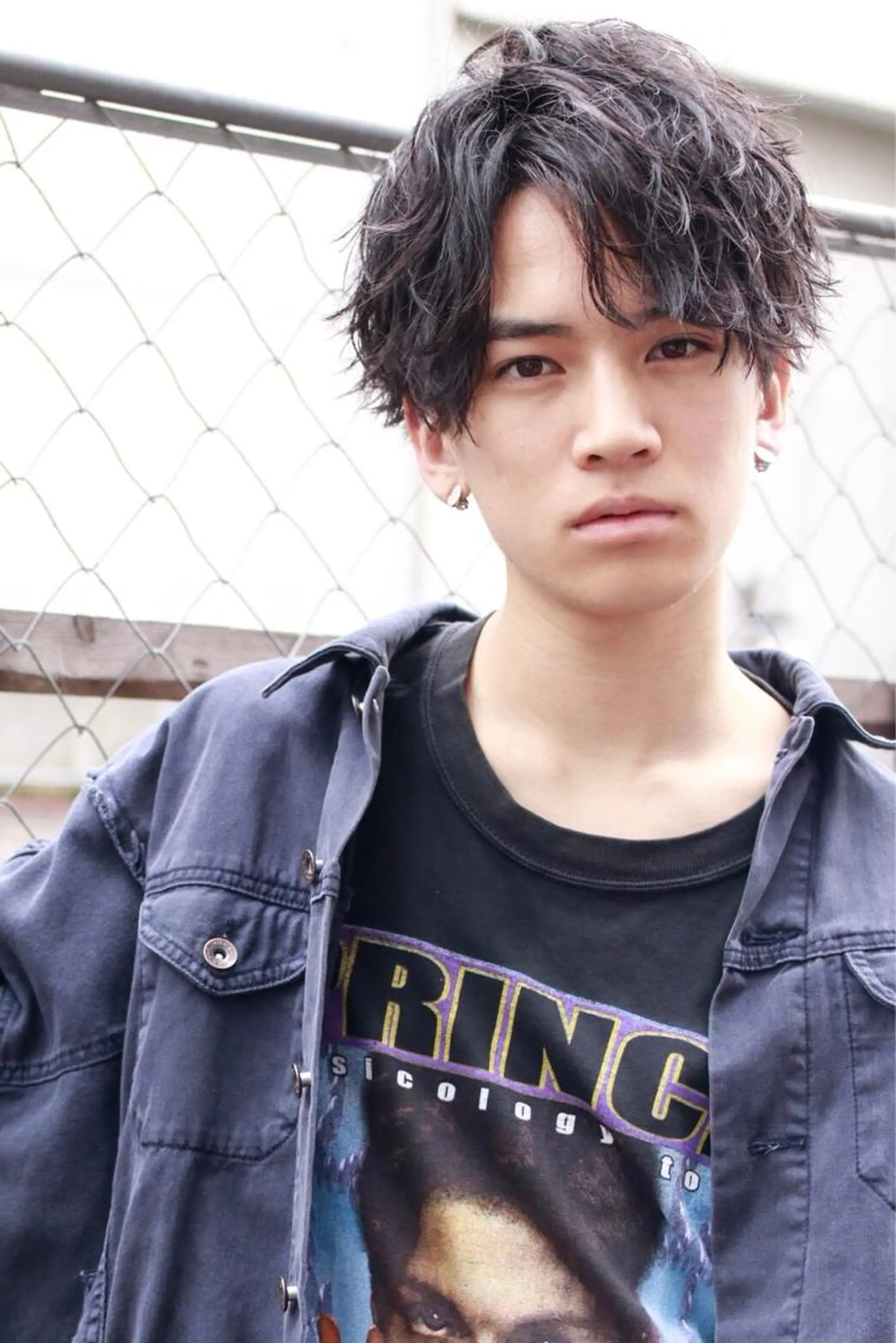 ショート カラー パーマ メンズ センターパート マッシュ 赤み消し🌿 透明感カラー🫧のヘアスタイル