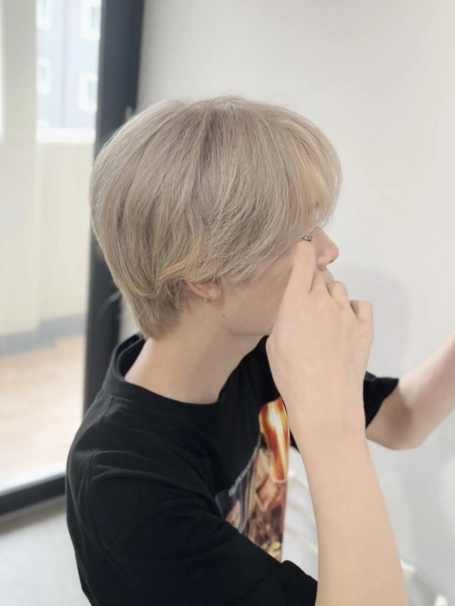 ミディアム カラー メンズ メンズブリーチ ブリーチ ダブルカラー カット ヘアカラー ✨【公式】 juhl.横浜✨のヘアスタイル