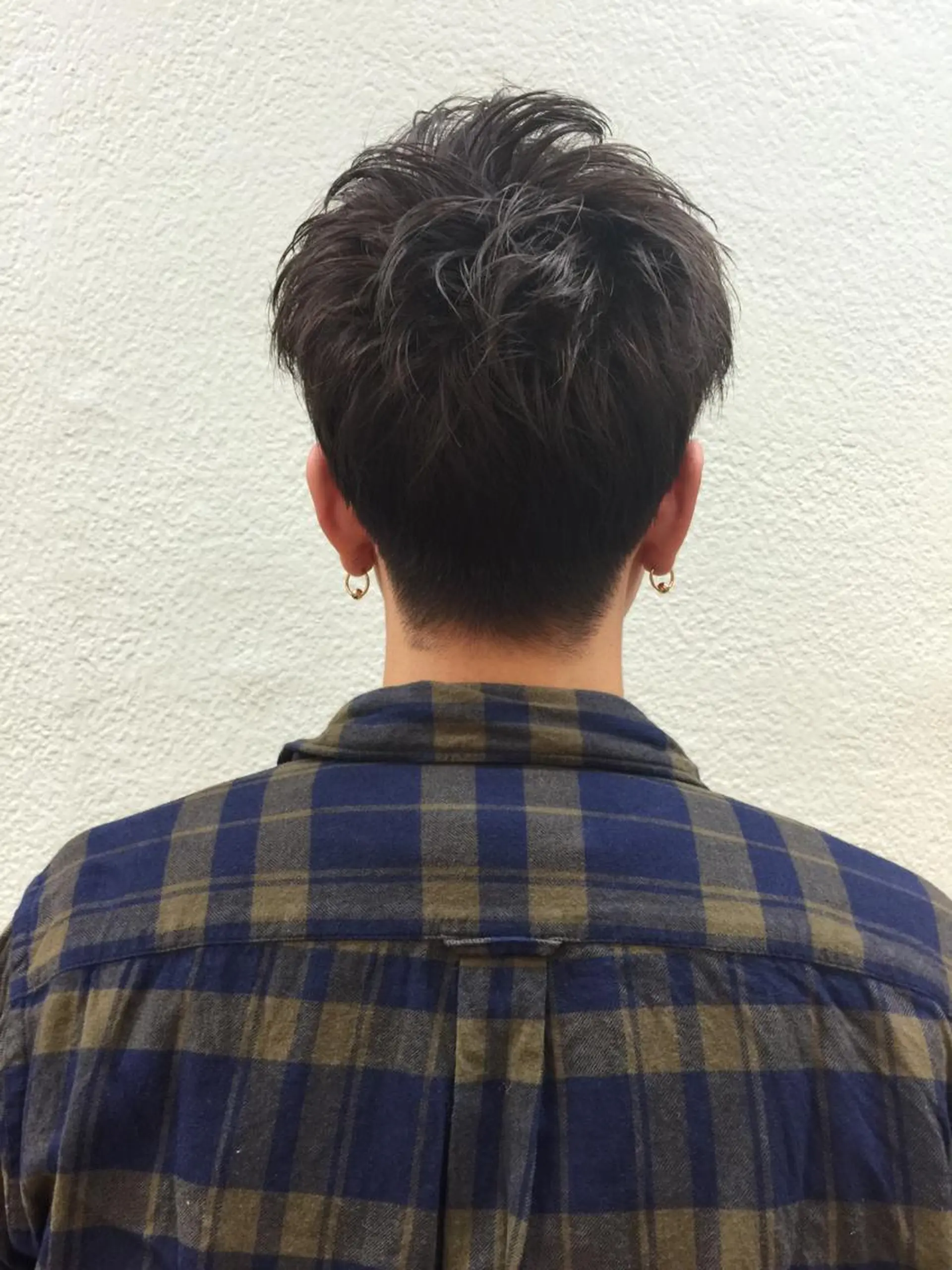 ショート カラー メンズ アップバング ツーブロック 刈り上げ くせ毛 ショートヘア Vir by browのヘアスタイル