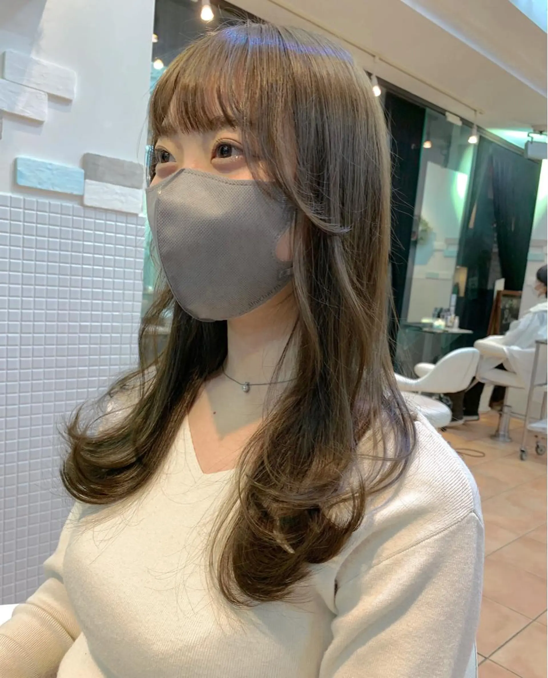 セミロング カラー レイヤーカット カット ヘアカラー トリートメント ヘッドスパ ayaka 大宮のヘアスタイル