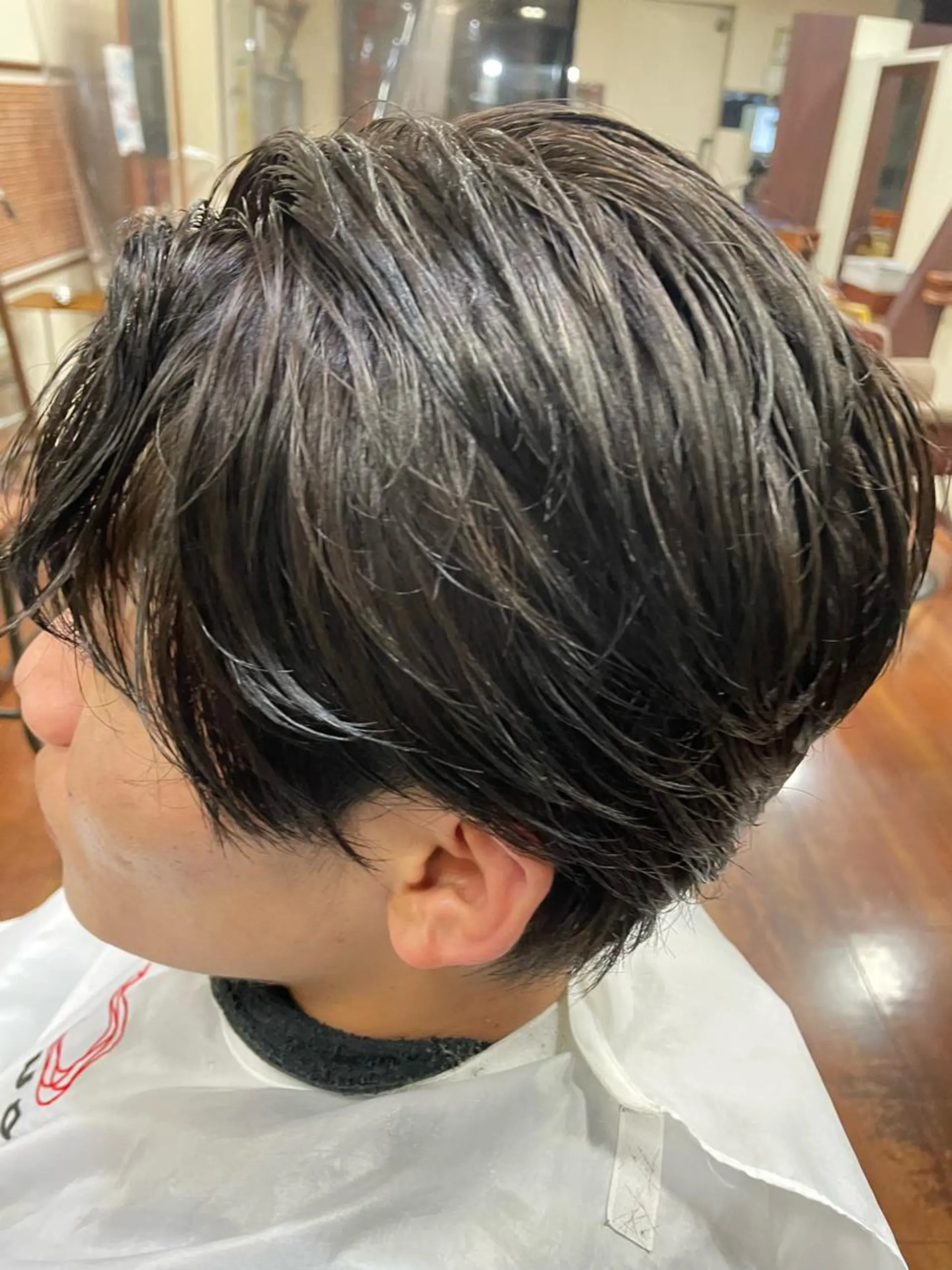 ショート カラー メンズ 黒髪 ブルーカラー ブルーブラック boucle所属・浅岡 昭汰のヘアスタイル