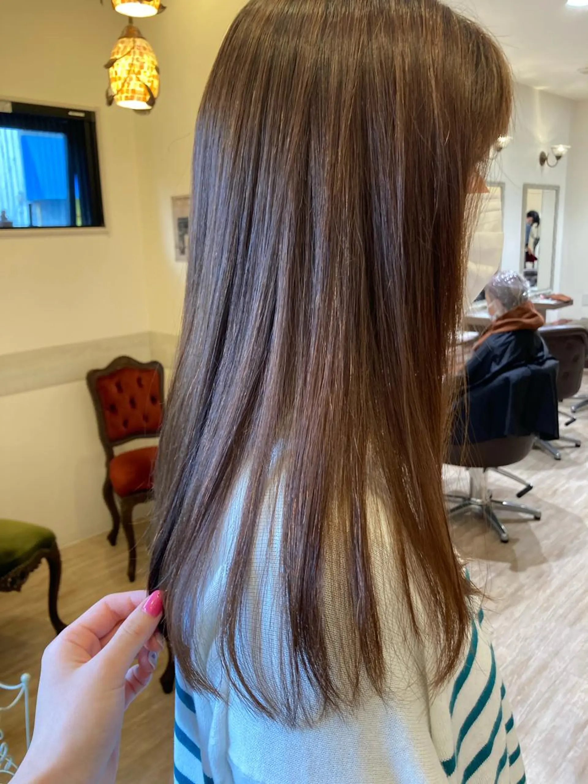 ロング 縮毛矯正 ルシードスタイル クリザンテーム所属・佐藤 睦月のヘアスタイル