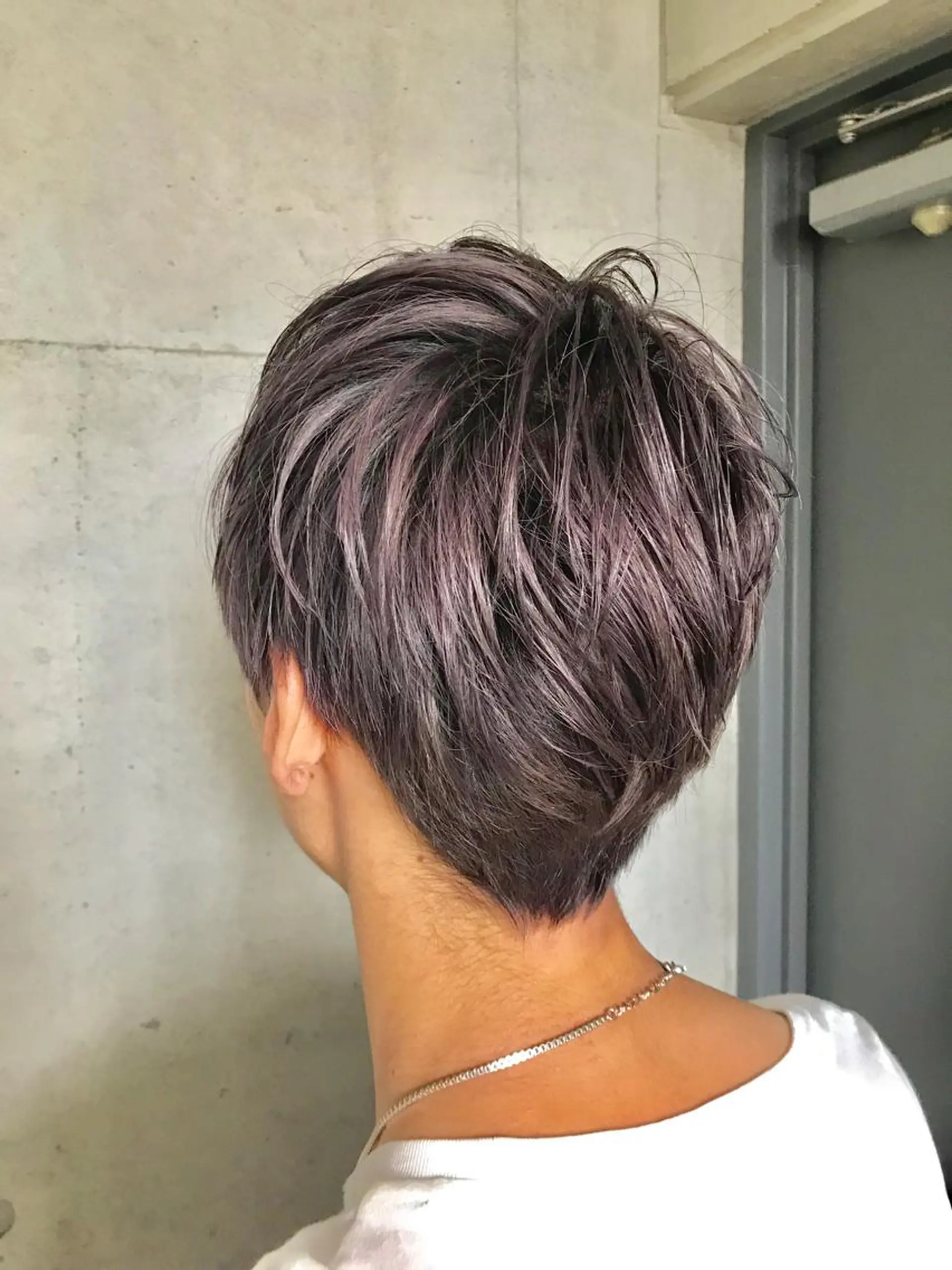 メンズ メンズブリーチ ere hair salonのヘアスタイル
