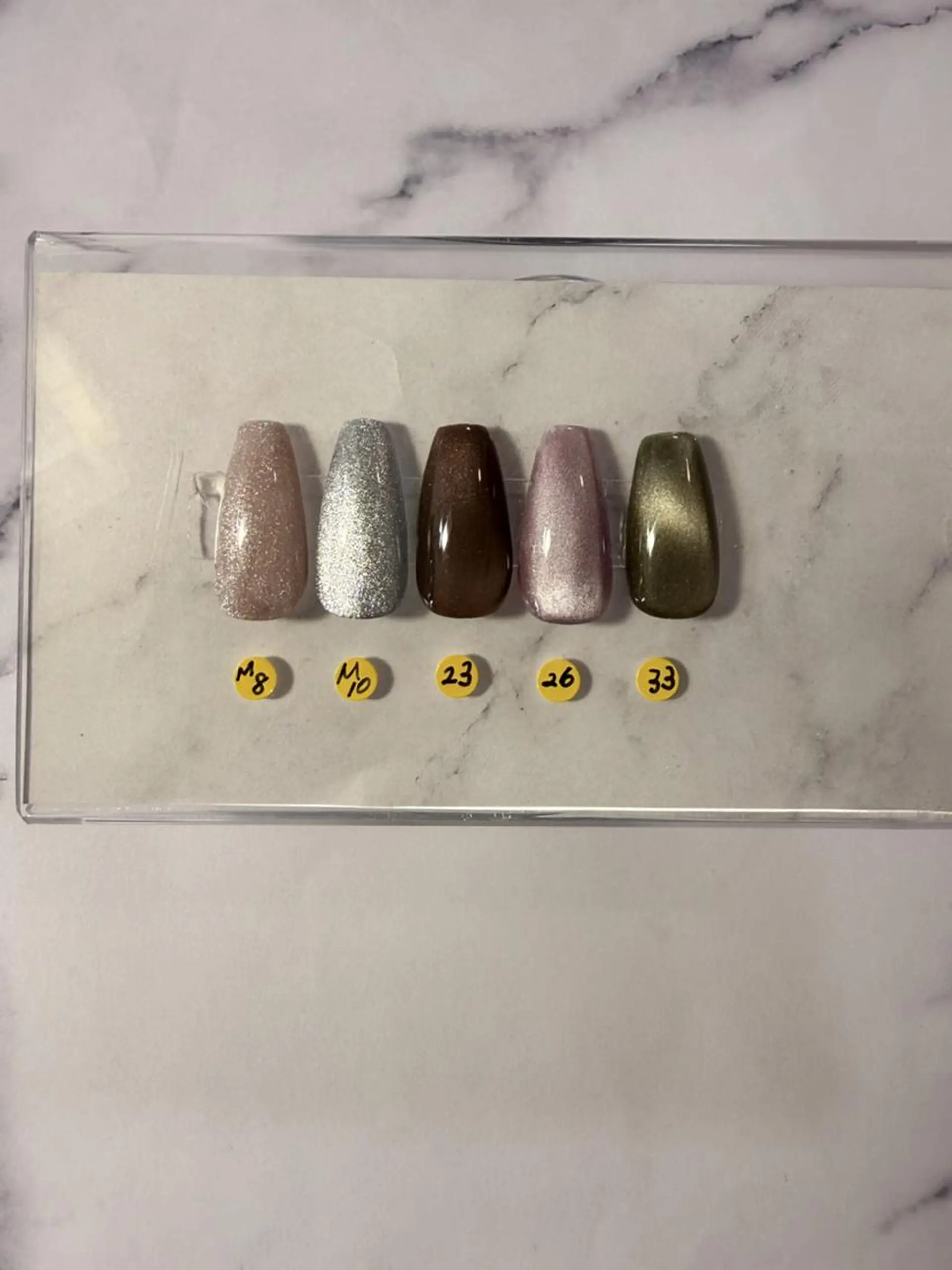 ネイル マグネットネイル ハンドネイル Lakkus T－Mのネイルデザイン