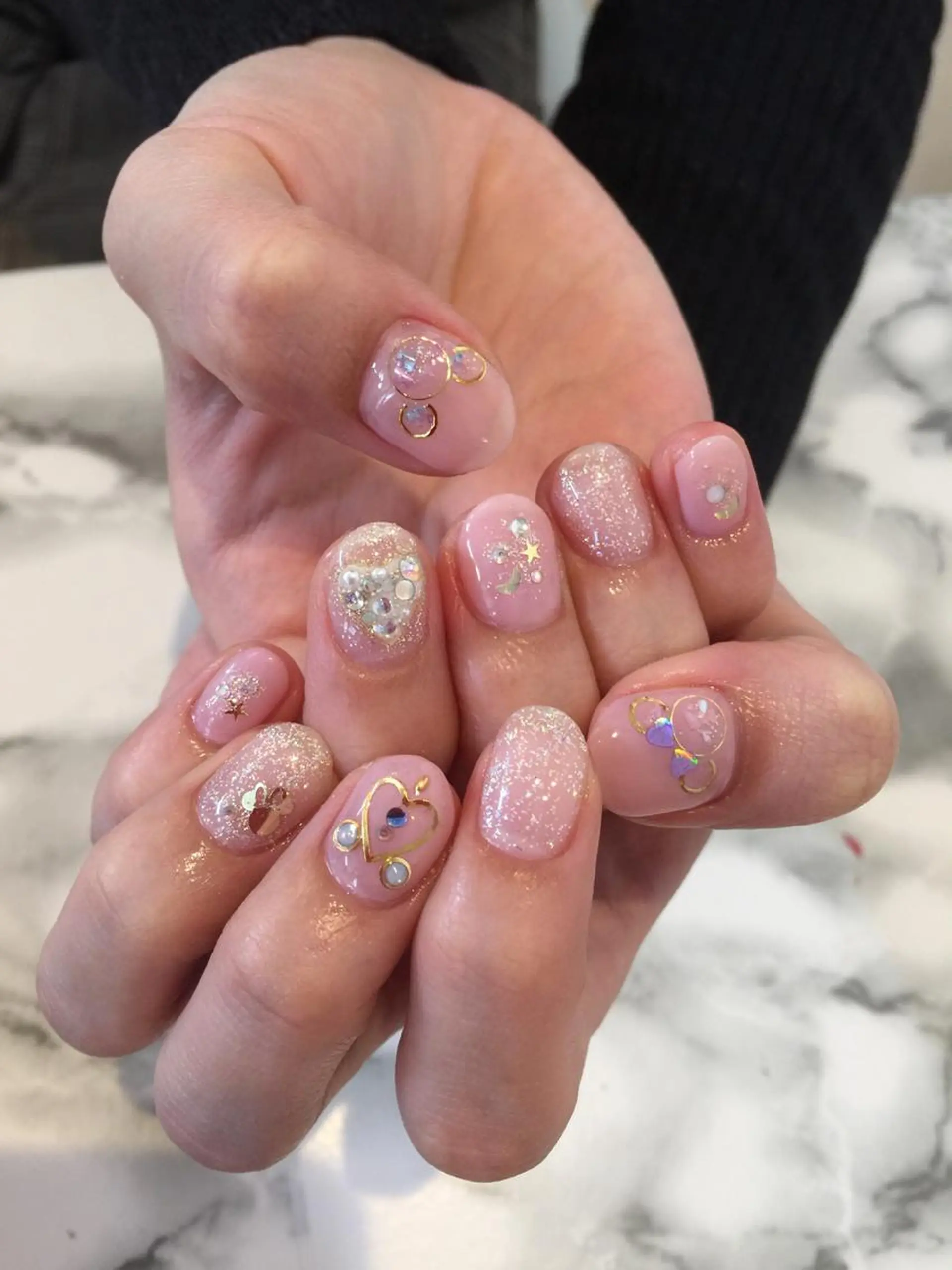 ネイル juedi nail(木曜日のネイル)所属・juedi nail 〜木曜日のネイル〜のネイルデザイン