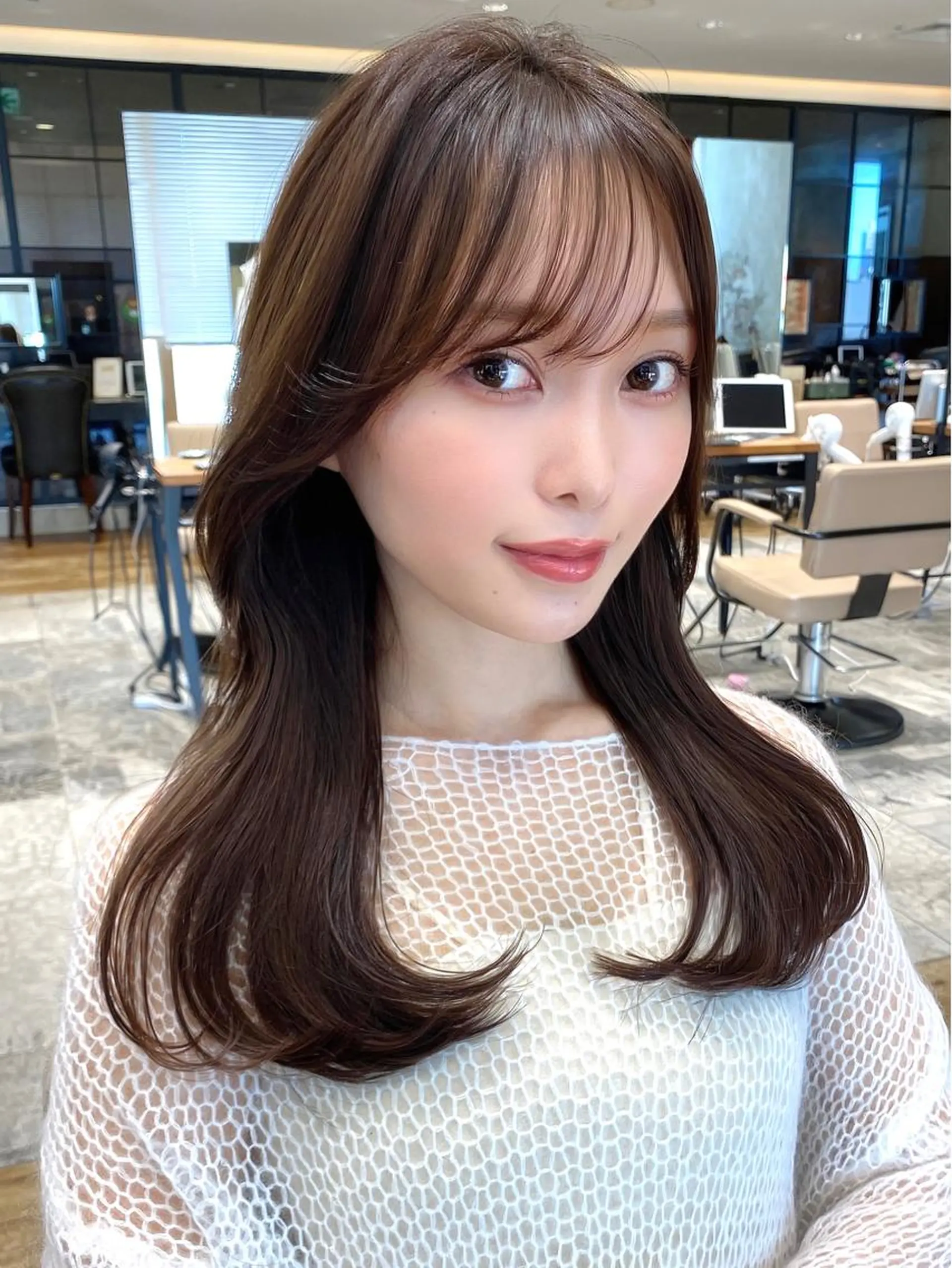 セミロング くびれヘア 髪質改善 縮毛矯正 カット ヘアカラー 縮毛矯正 トリートメント 🧡くびれヘア/前髪 顔周り🧡久原結衣のヘアスタイル