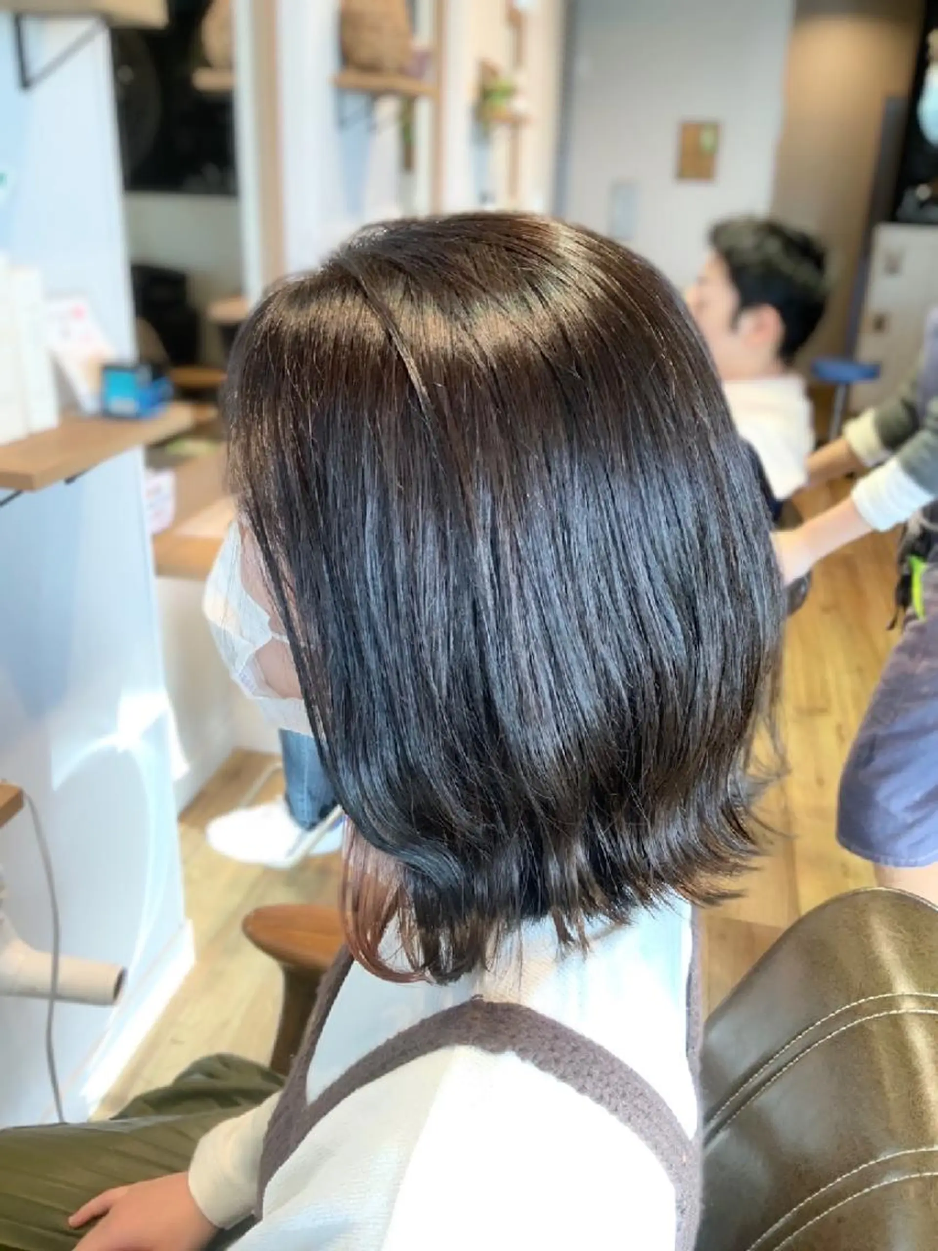 カラー アッシュ ベージュカラー オレンジ オレンジベージュ ヘアカラー トリートメント 堀 望美のヘアスタイル