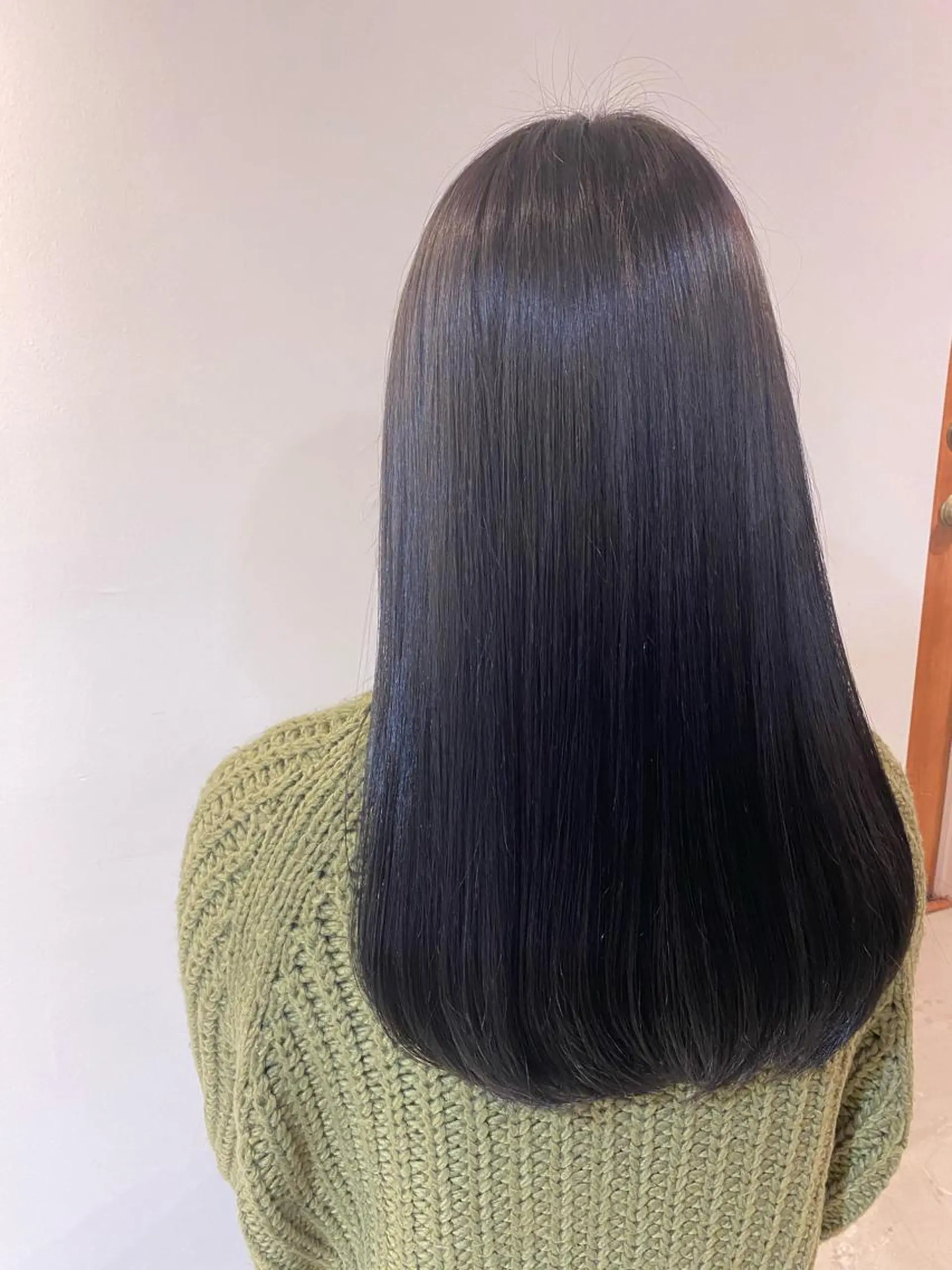 ロング カラー アッシュ トリートメント カット ヘアカラー トリートメント サイトウ アカネのヘアスタイル