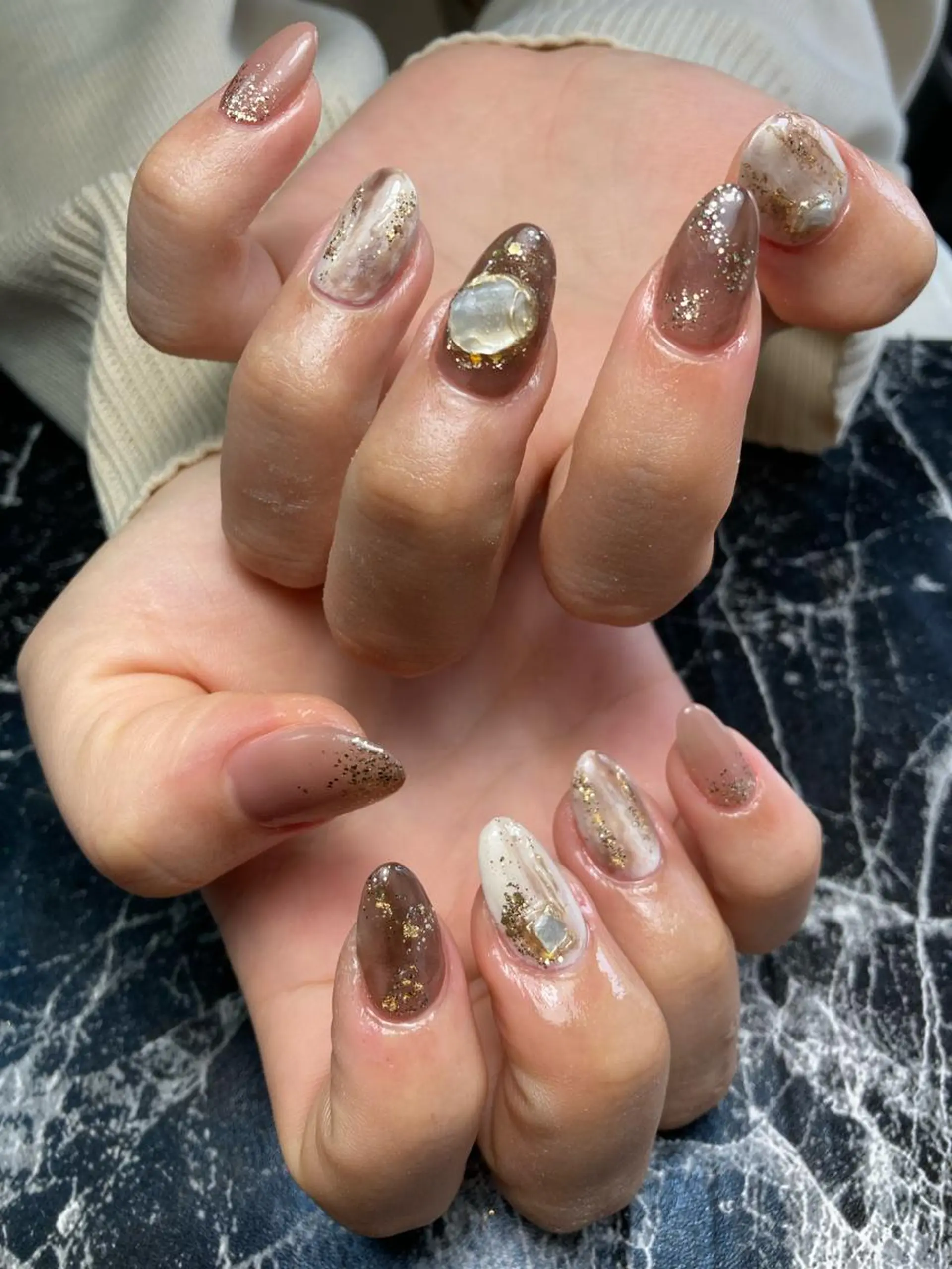 ミディアム ネイル ハンドネイル フットネイル ✴︎ Delightのネイルデザイン