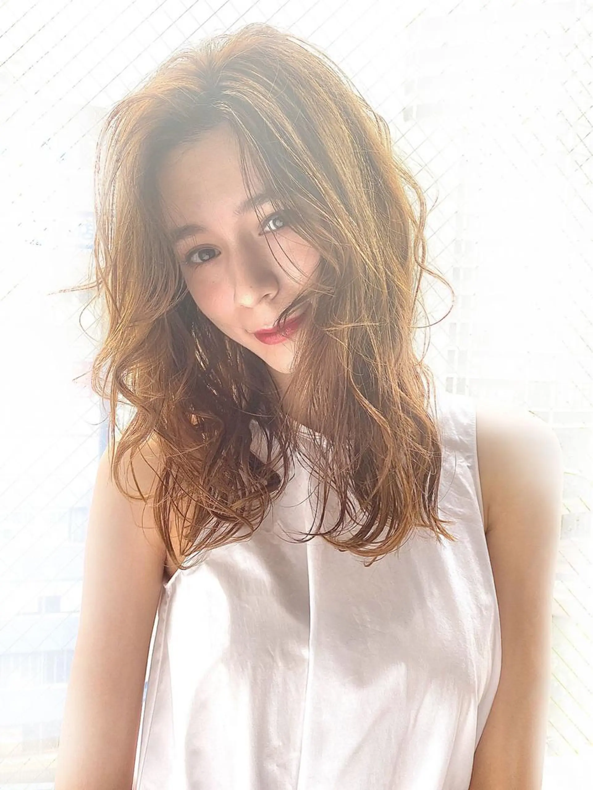 ミディアム カット ヘアカラー トリートメント ヘアセット IVE所属・ブリーチなし🤍 渋谷／原島杏奈のヘアスタイル
