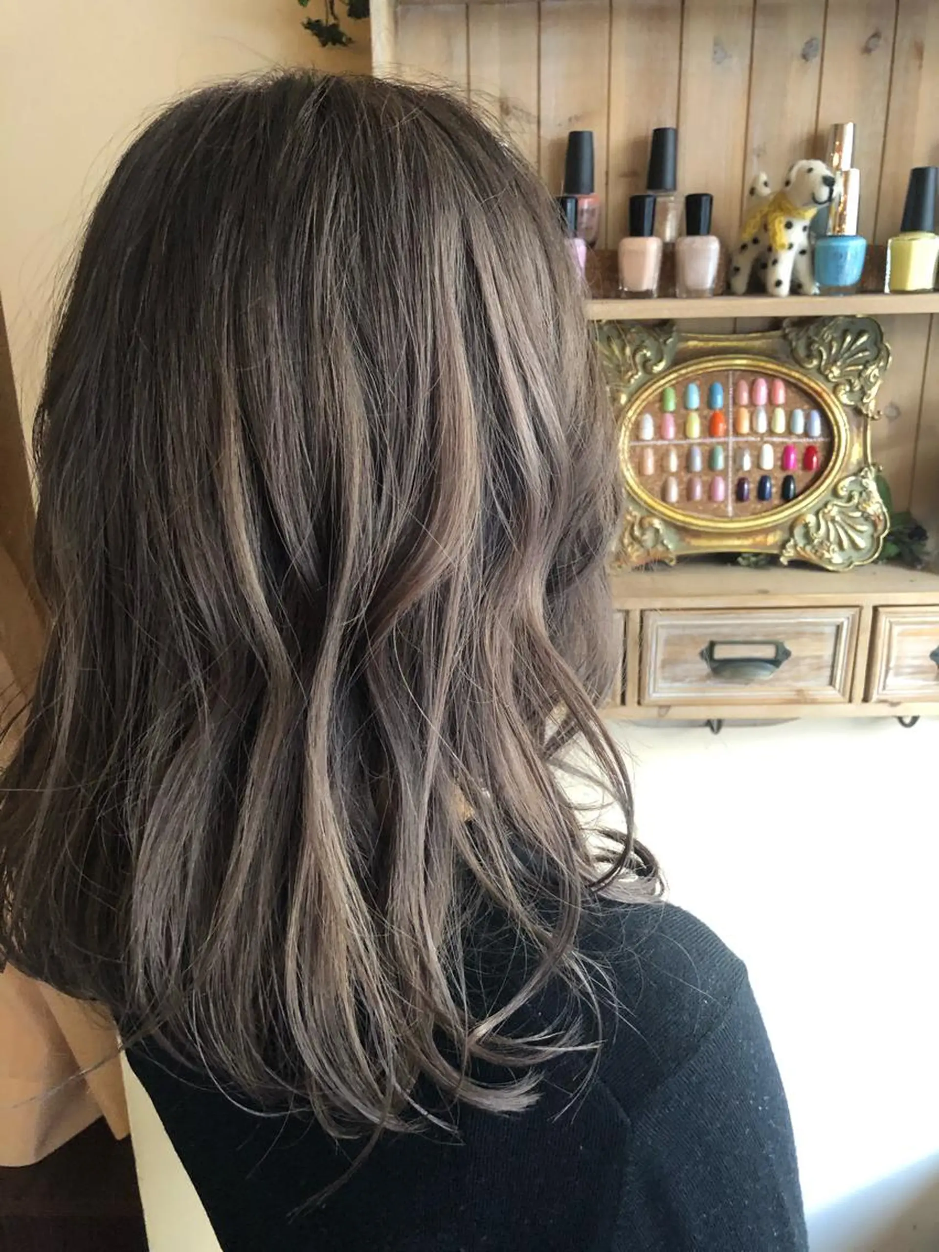 ロング 馬場 百合恵のヘアスタイル