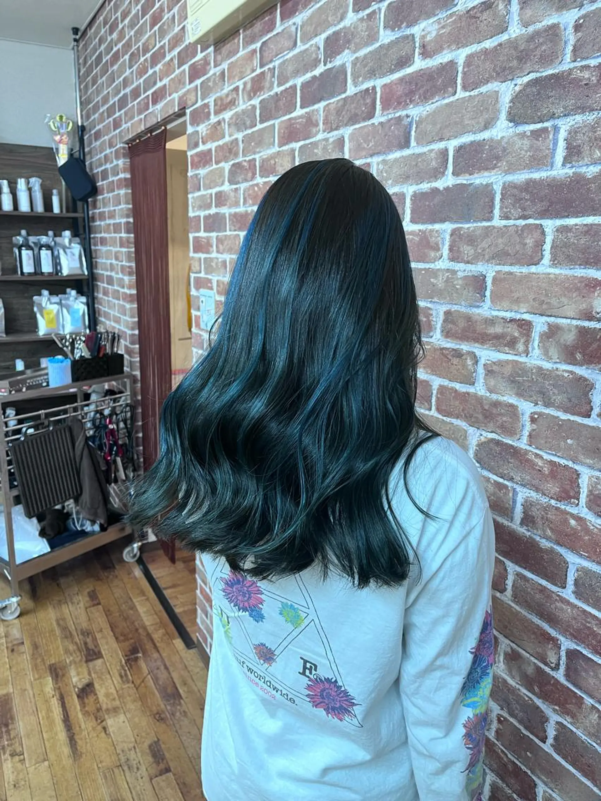 ロング カット ヘアカラー トリートメント さいとう つかさのヘアスタイル