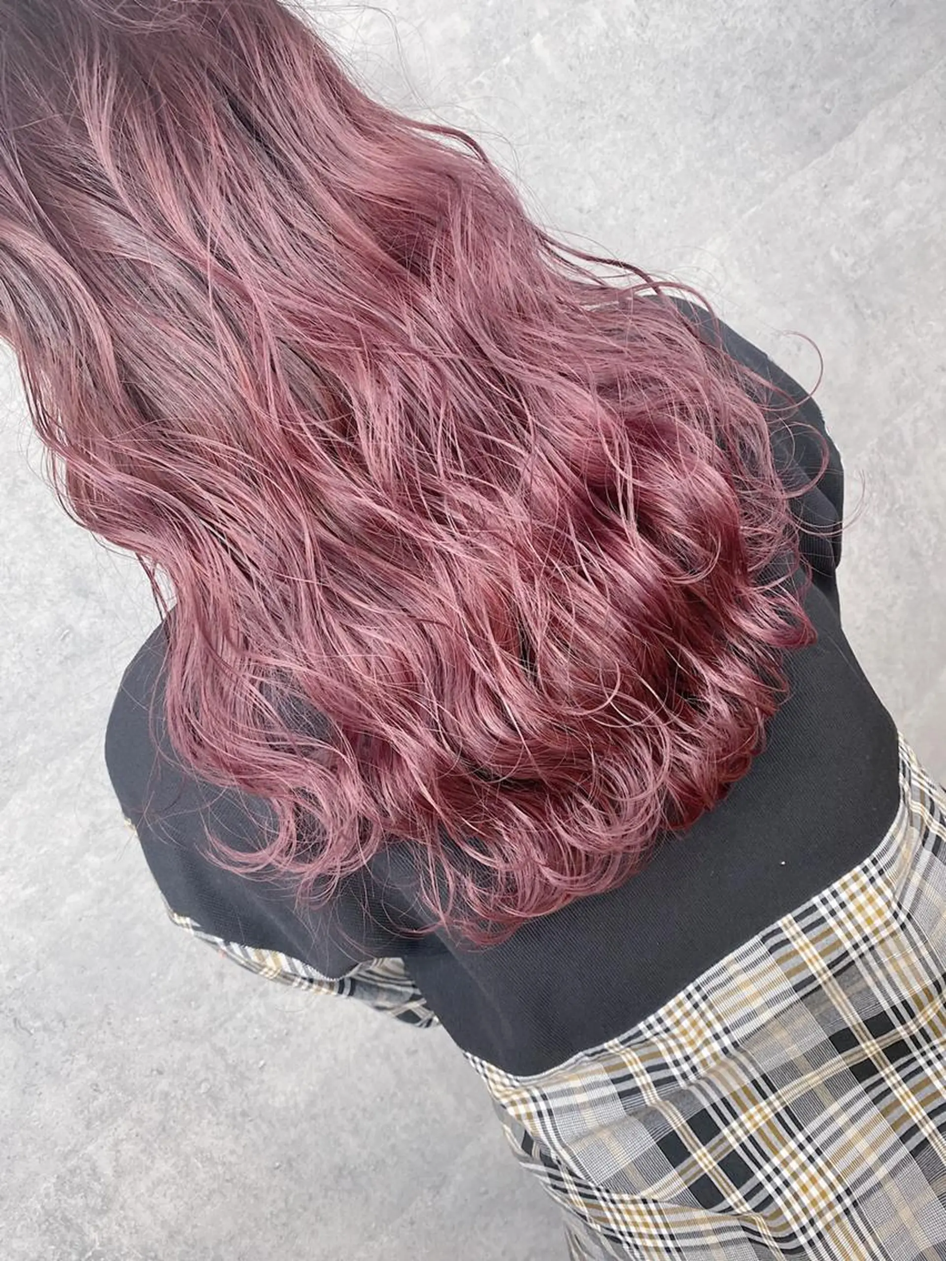 セミロング カラー _WHITE 天王寺のヘアスタイル