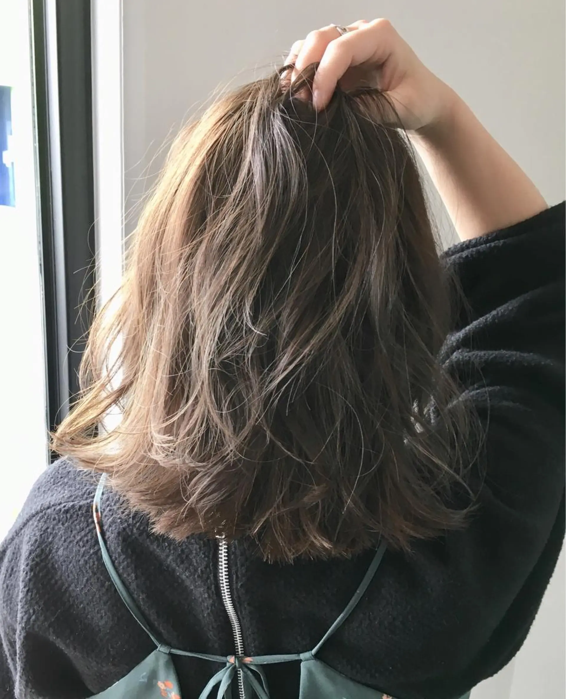 ミディアム カラー グレージュ シェアサロンR所属・川合 勇気のヘアスタイル