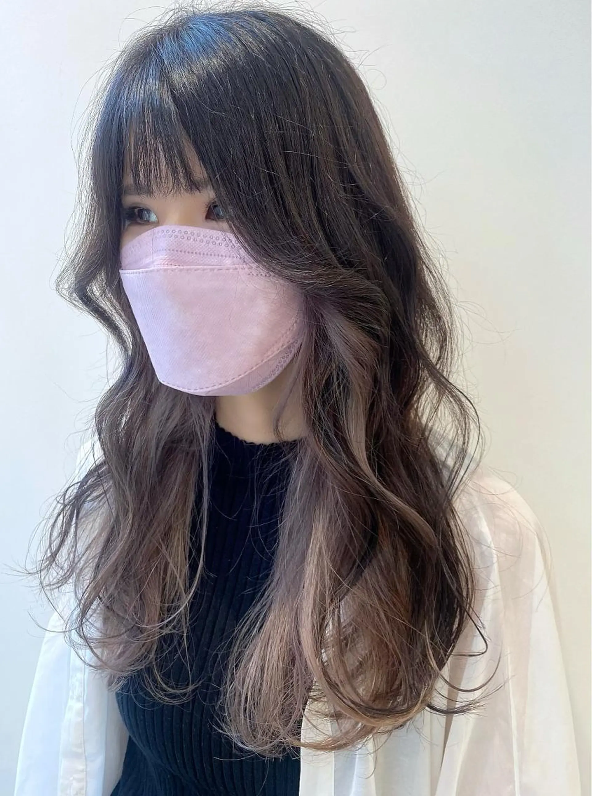 ロング カラー ベージュカラー インナーカラー ホワイトベージュ カット ヘアカラー ベージュ/インナー カラー🤍Rieのヘアスタイル