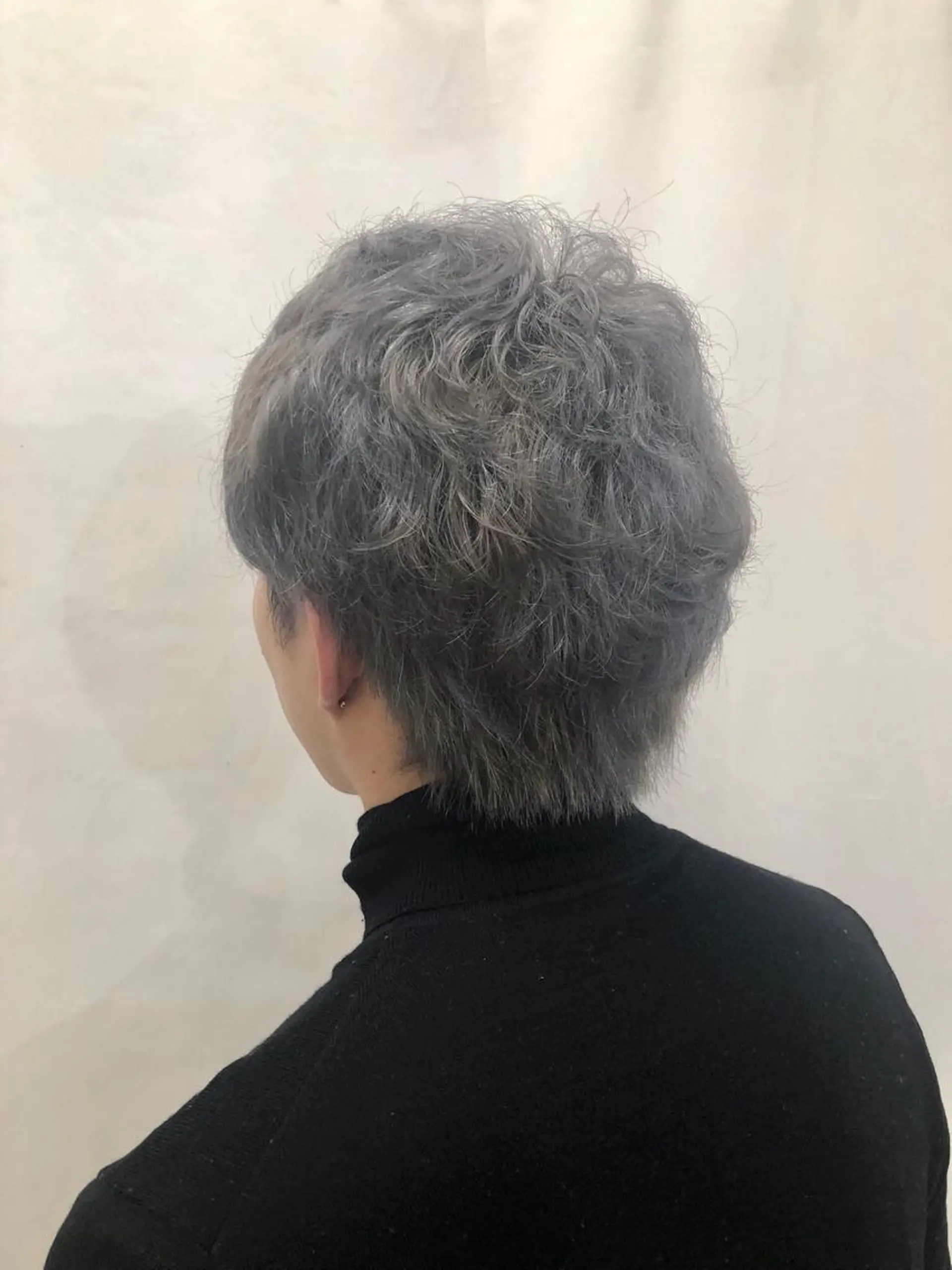 ショート カラー メンズ アッシュ アッシュグレー 髪質改善✨石塚 真梨奈のヘアスタイル