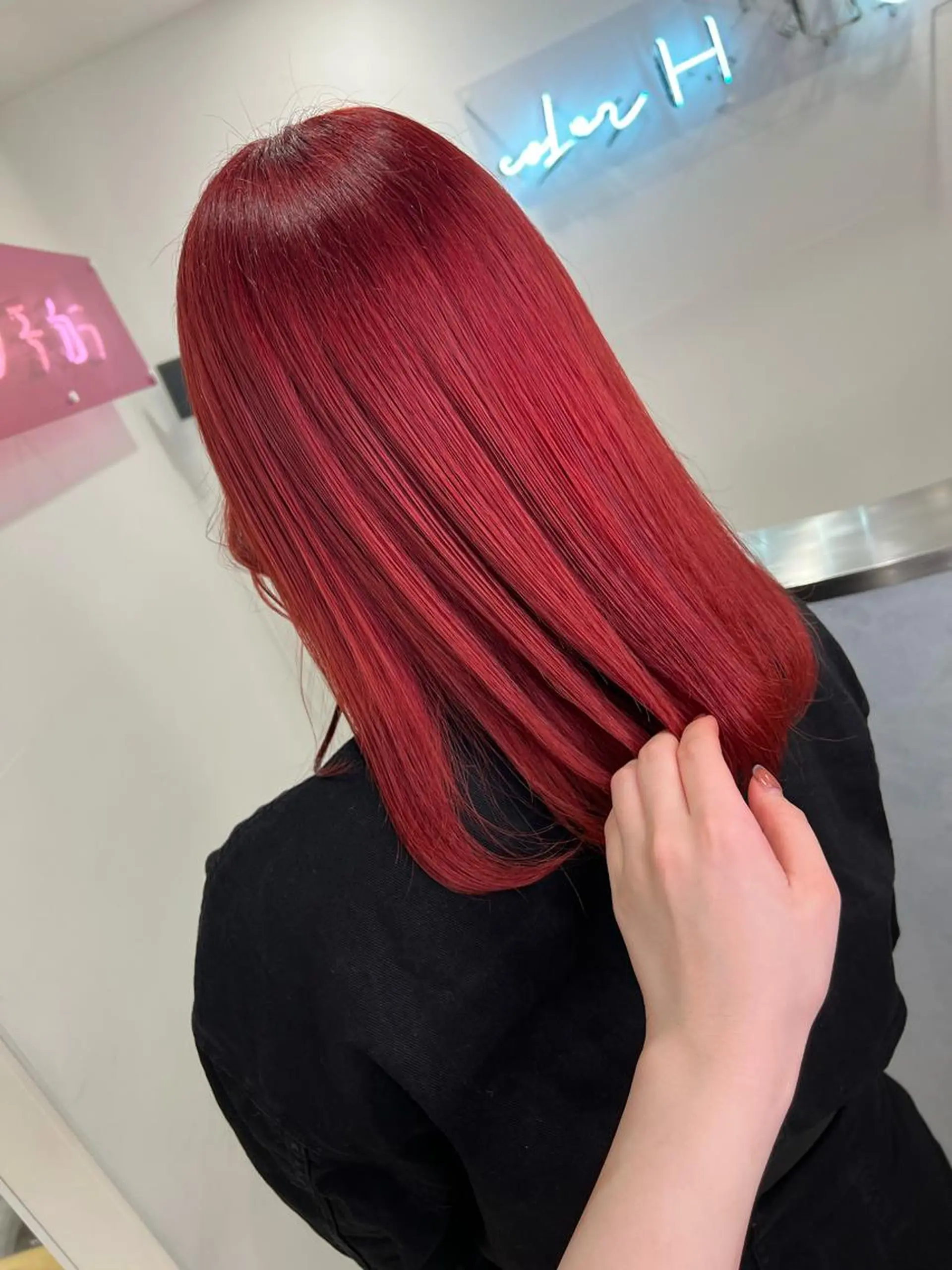 セミロング カラー Iris所属・ハイトーン特化サロン 💎MOCA💎のヘアスタイル