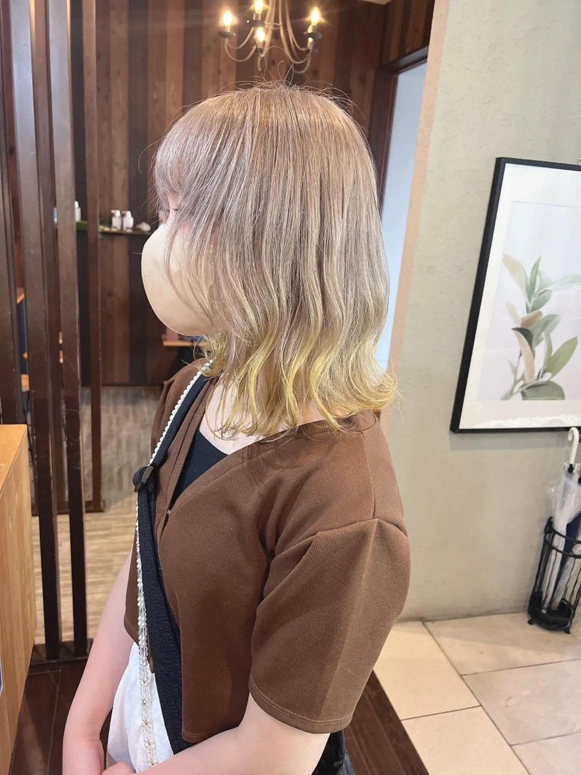 ミディアム イエローカラー ヘアカラー 具志 正太のヘアスタイル