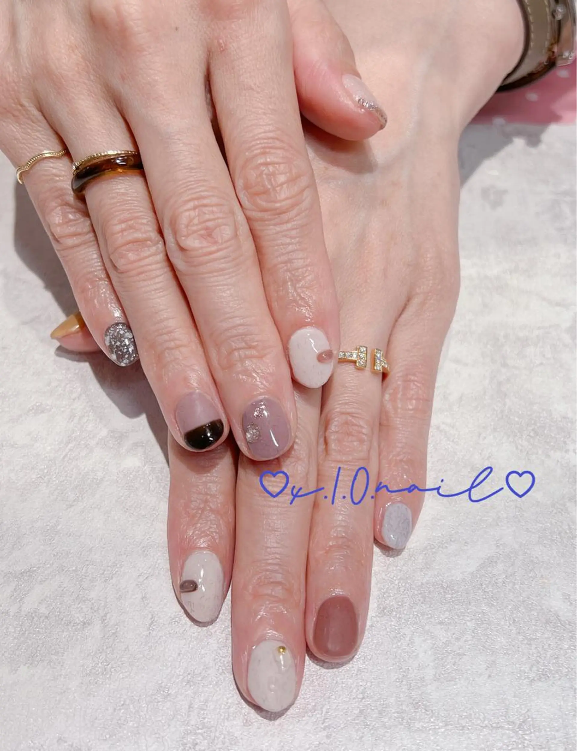 ネイル アニマル柄 アートネイル ニュアンスネイル ネイルチップ 冬ネイル ハンドネイル x.1.0.nail ♡Cのネイルデザイン