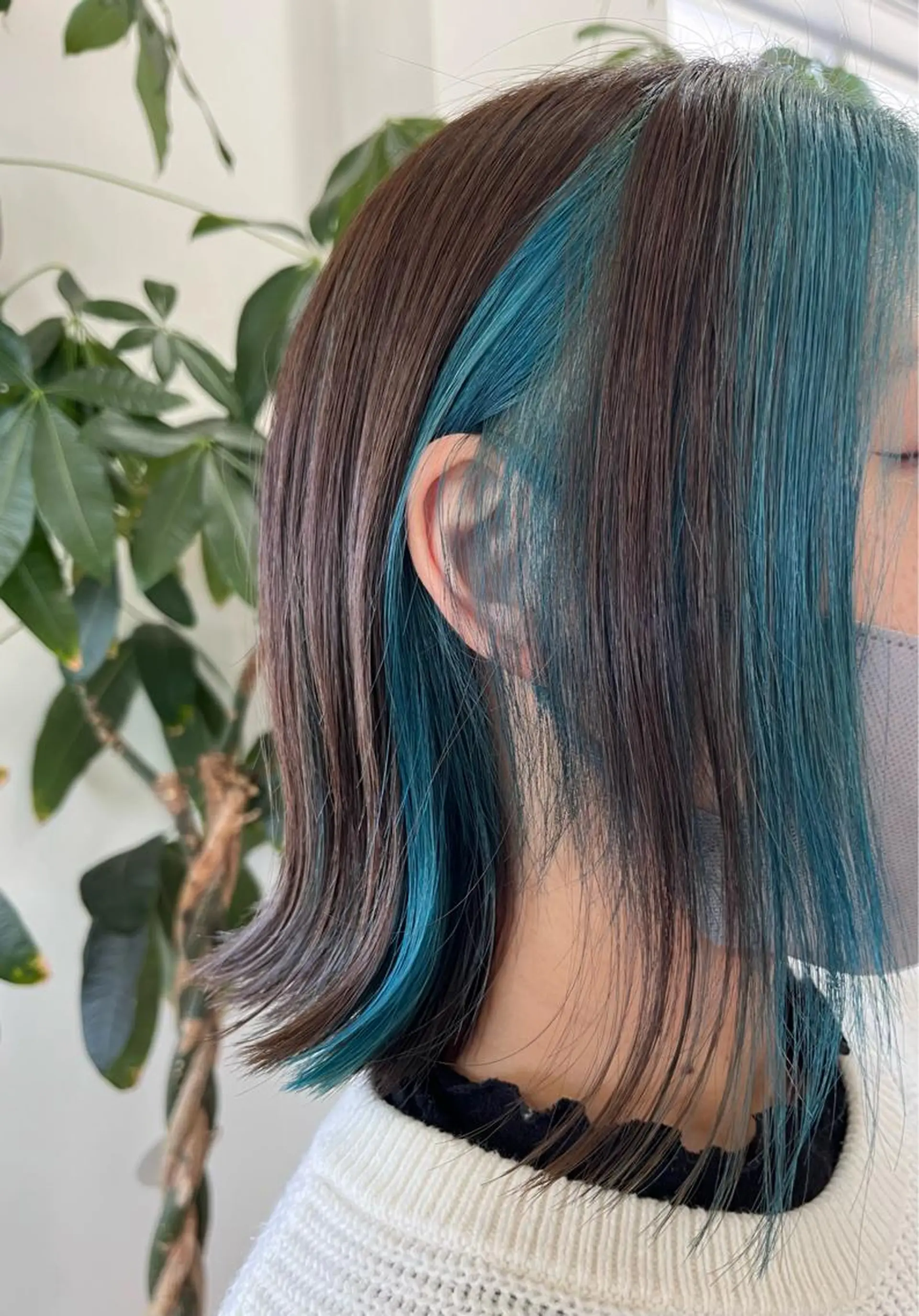 ミディアム カラー 富永 美玖のヘアスタイル