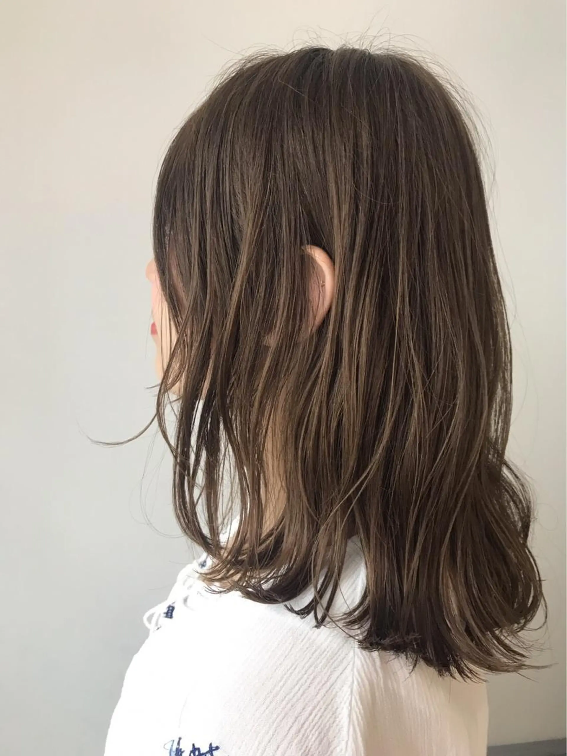 ミディアム カラー アッシュ ベージュカラー 透明感カラー パーマ×ウルフカット koya☆のヘアスタイル