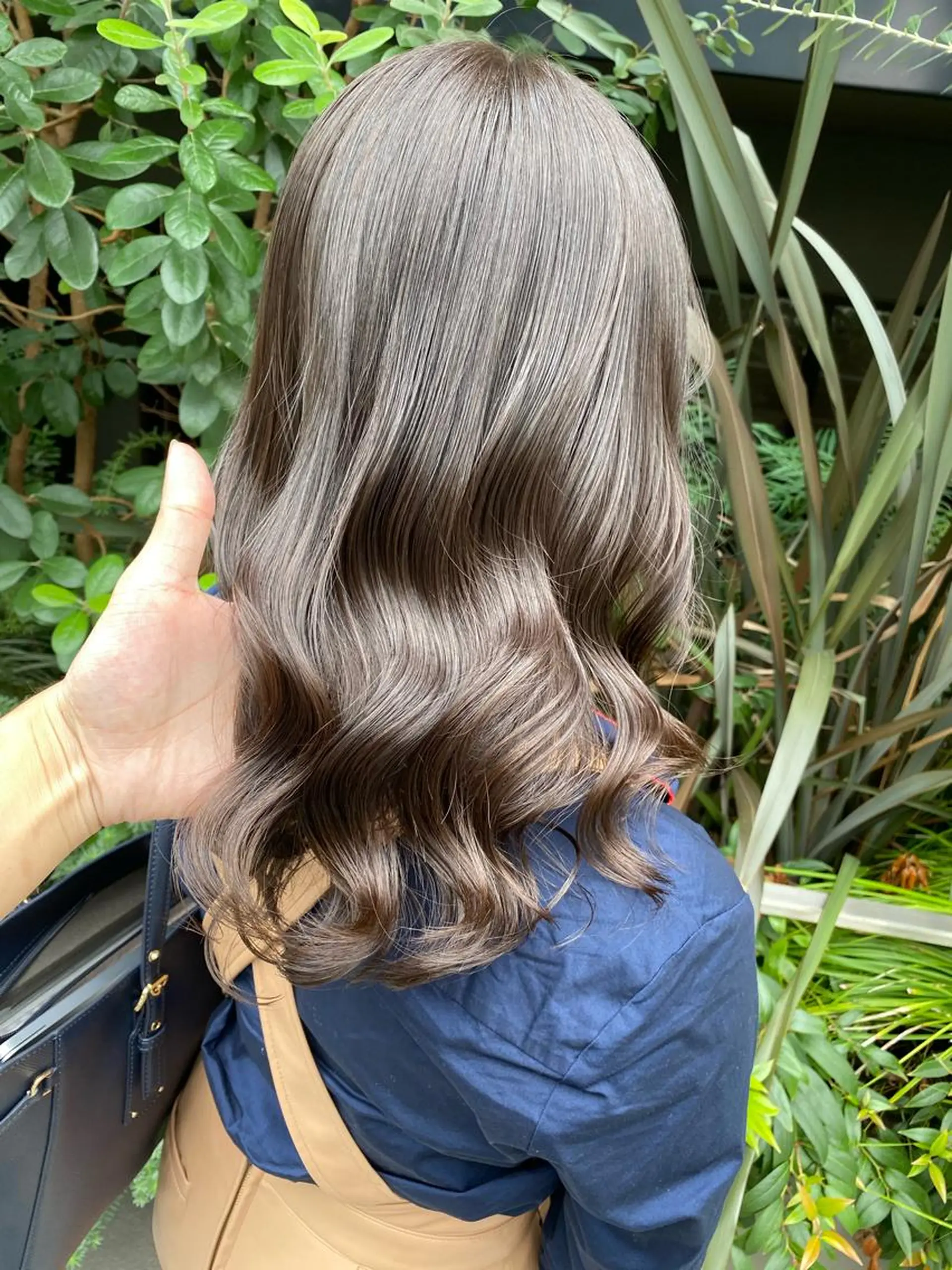 ミディアム カラー ヘアアレンジ 外苑前NO.1艶髪 透明感カラーのヘアスタイル