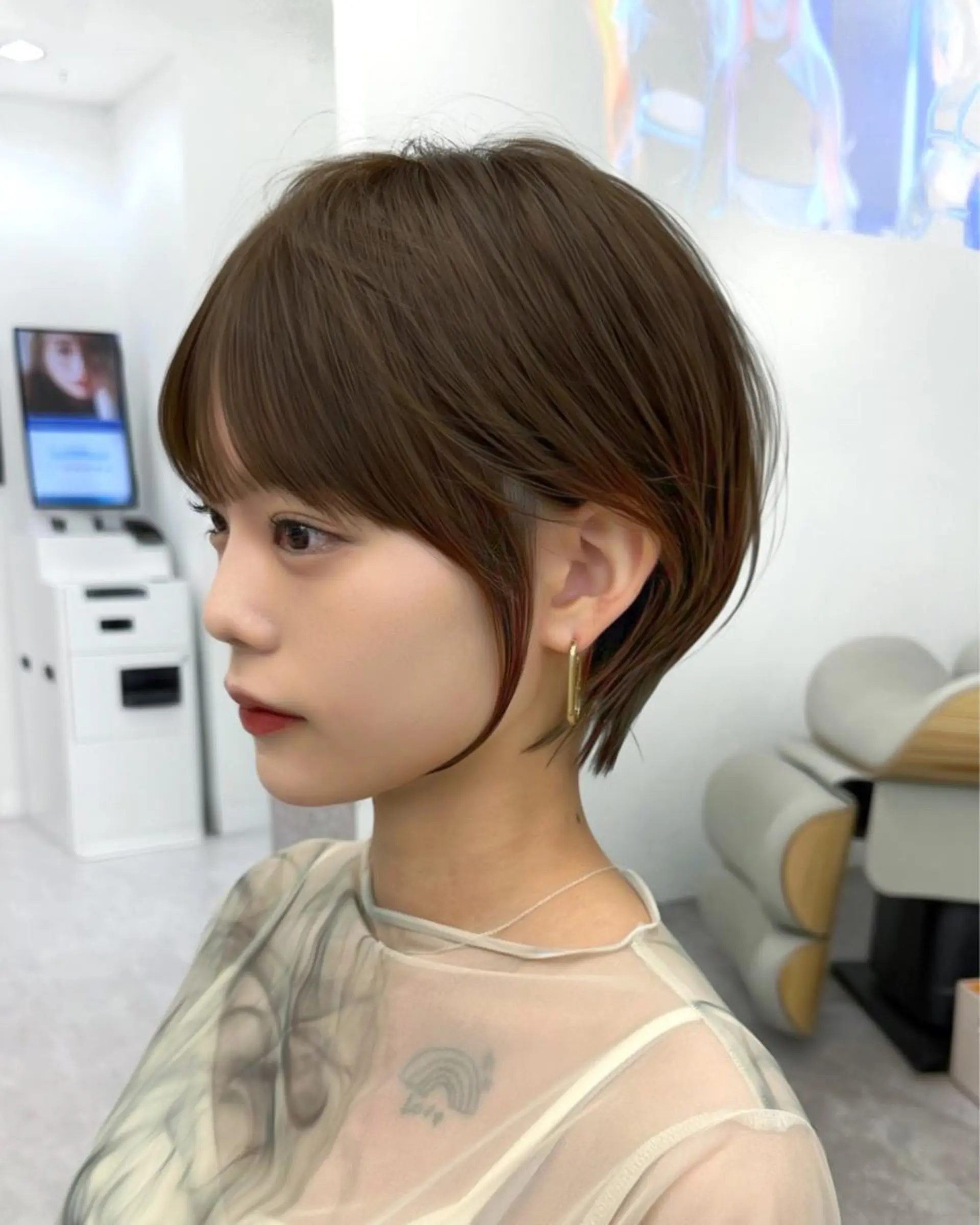 ショート ショートヘア くすみカラー、大場猛のヘアスタイル