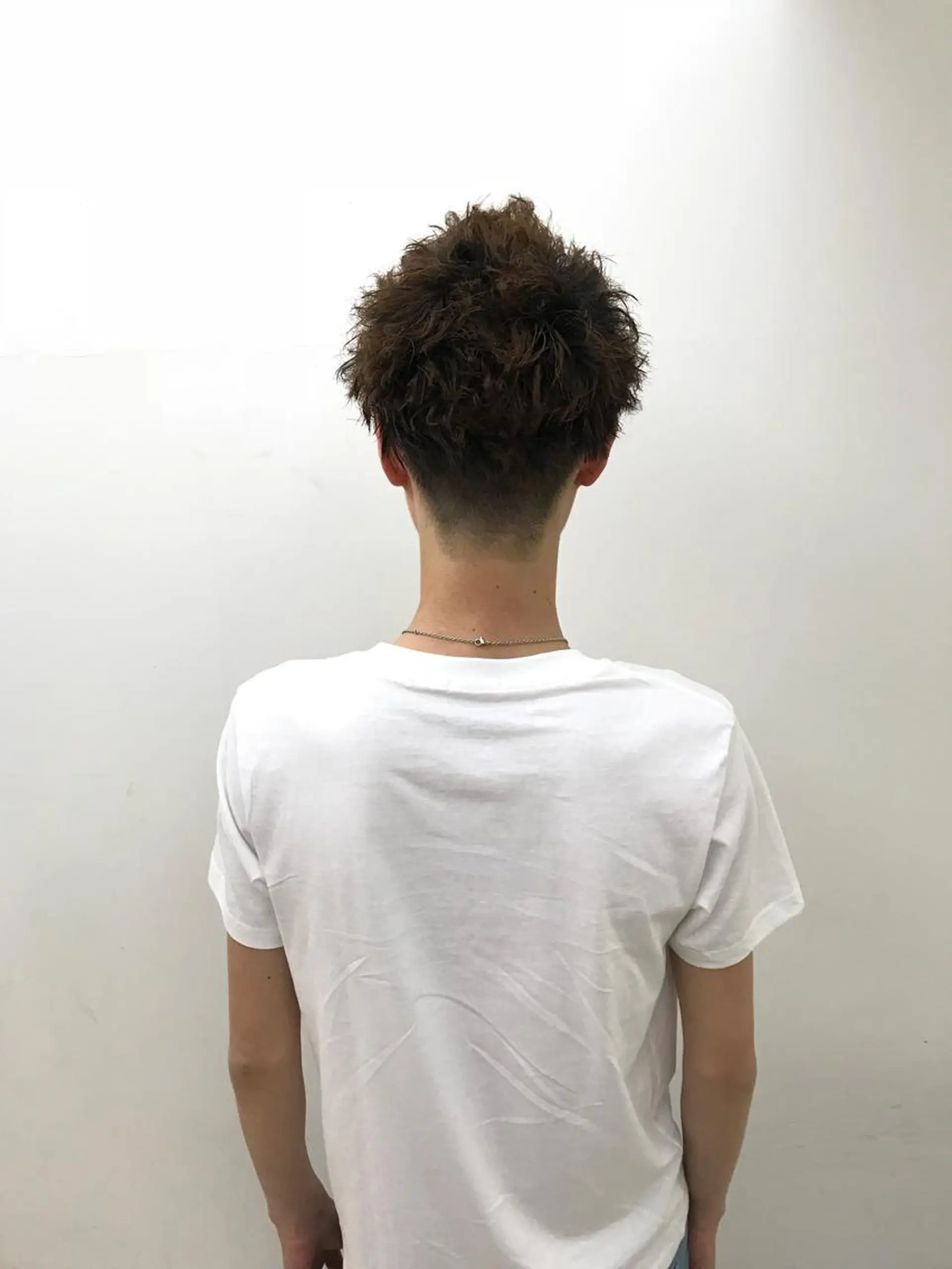 ショート パーマ メンズ ブリーチカラー/ 岩破瑞希のヘアスタイル