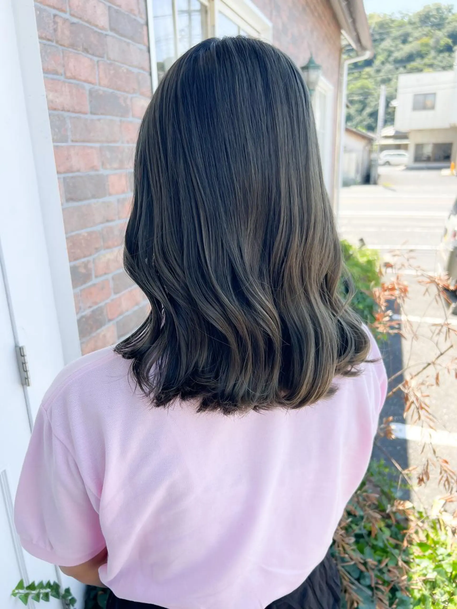 カラー ブリーチ グレージュ オリーブグレージュ オリーブグレー YURAGI🤍 SAEのヘアスタイル