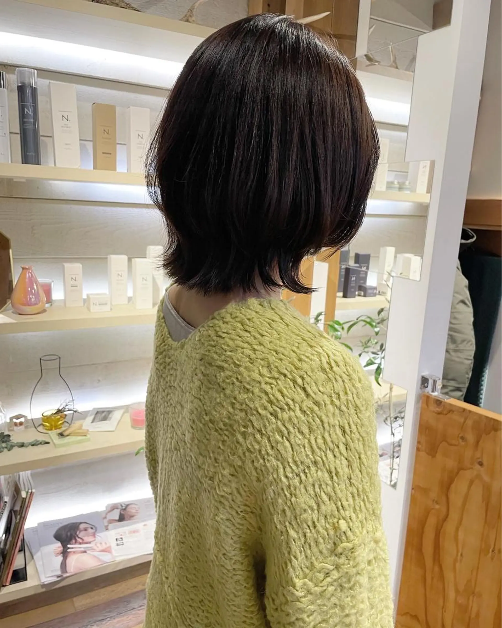 ショート カラー あずまぐち めぐみのヘアスタイル